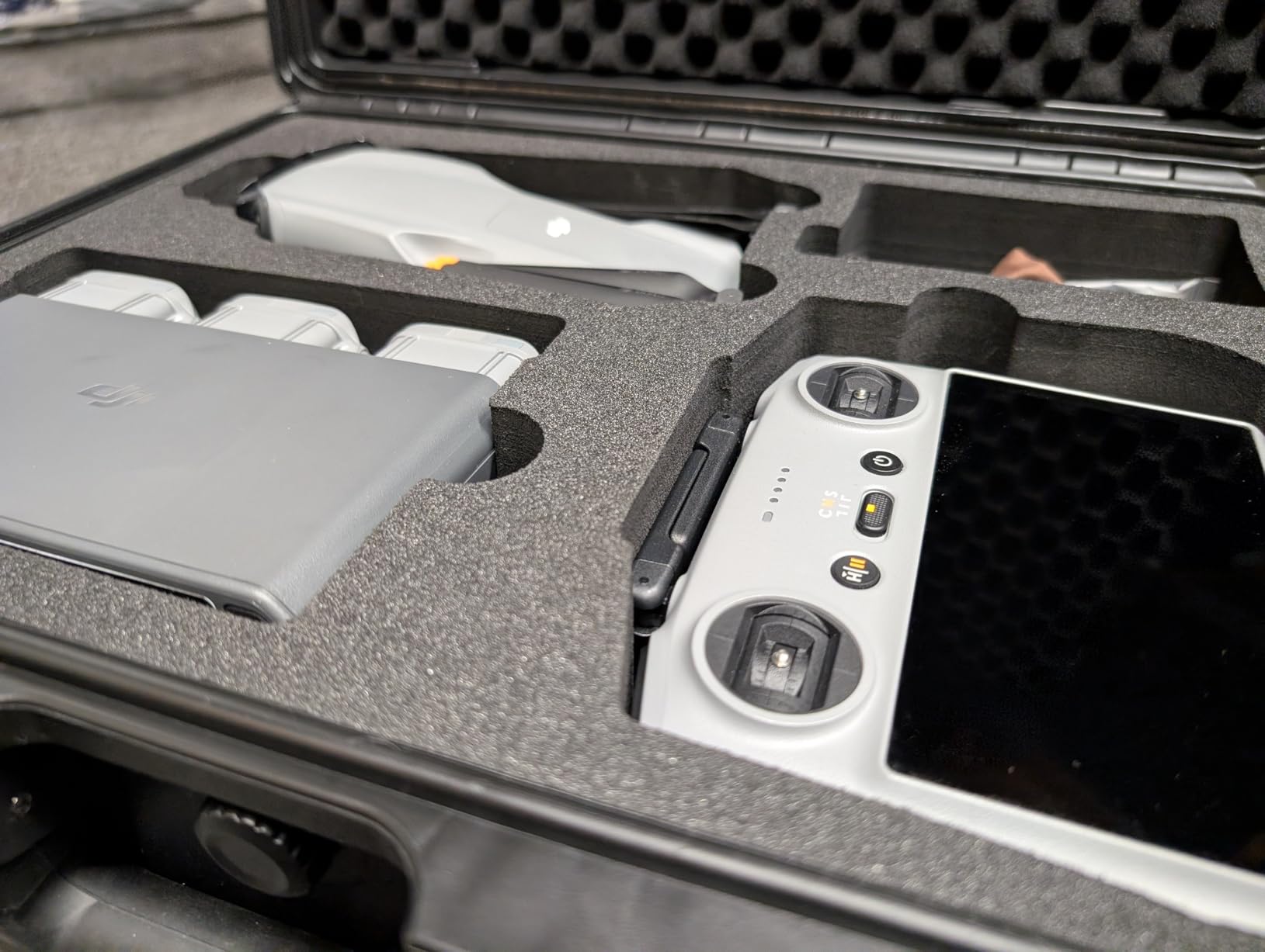 Lykus Titan MA310 Hard Case for DJI Air 3S/3 and DJI RC2/RC-N3 customer photo 1