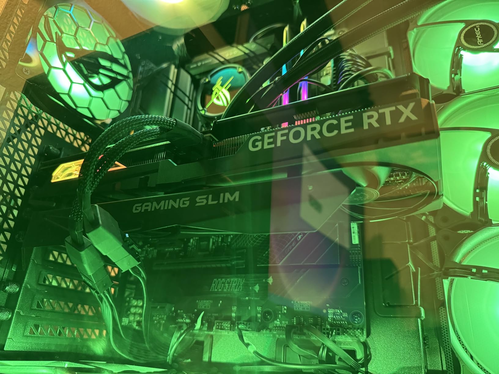 MSI Gaming GeForce RTX 4070 12GB GDDR6X Gaming X Slim 12G Graphics Card (Extreme Clock: 2625 MHz, 192-Bit, HDMI/DP, NVLink, TORX Fan 4.0, Ada Lovelace Architecture) customer photo 2