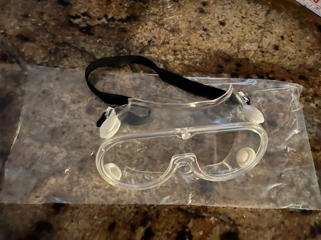 Honmein 2-Pack Safety Goggles, Anti-Fog Lab Goggles for Men and Women customer photo 1