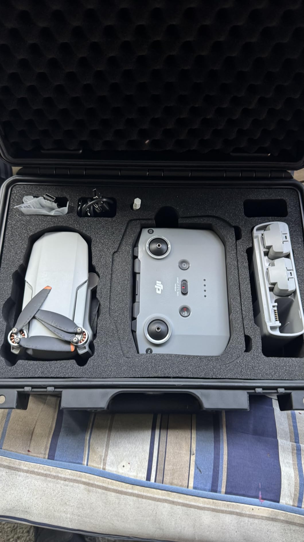 Lykus Titan MM410 Waterproof Hard Case for DJI Mini 4 Pro/Mini 3/Pro and RC2/RC/RC-N2/N1, Support 7 batteries and RC lanyard [CASE ONLY] customer photo 1