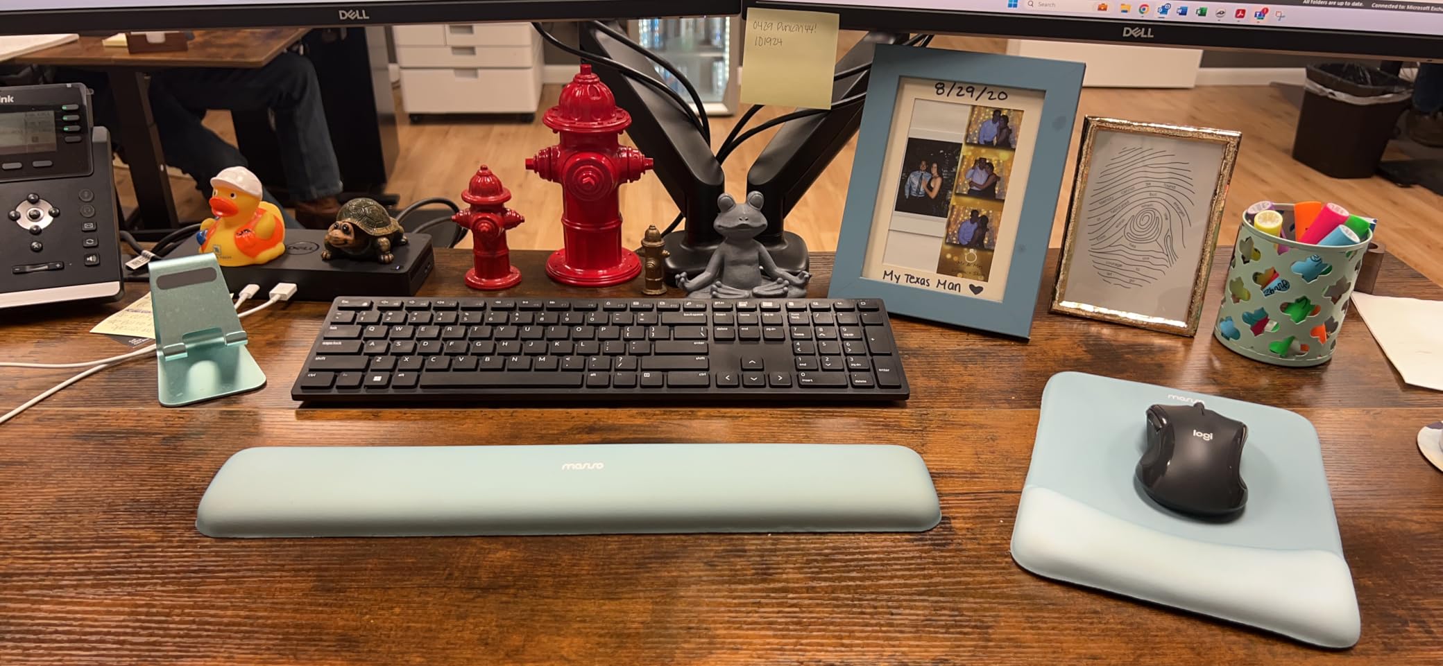 MOSISO Keyboard Wrist Rest & Mouse Pad with Wrist Rest, Green customer photo 1