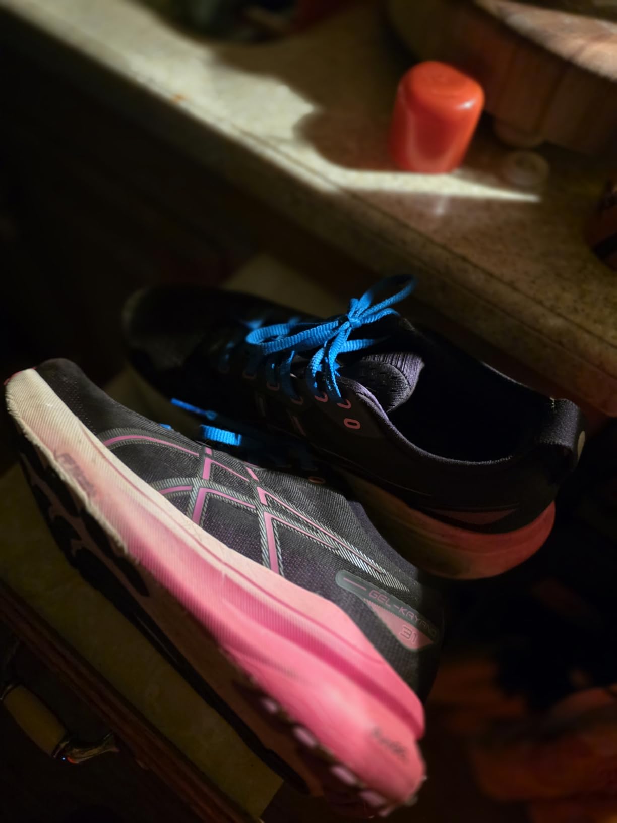 ASICS Women's Gel-Kayano 31 Running Shoes customer photo 2