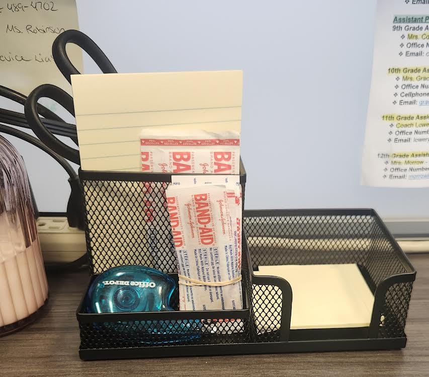 M&G Mesh Pen Holder Desk Organizers Pencil Holder for Desk Black, 3 Compartments Metal Office Supply Organizer with Sticky Notes Holder for School Home Office customer photo 1
