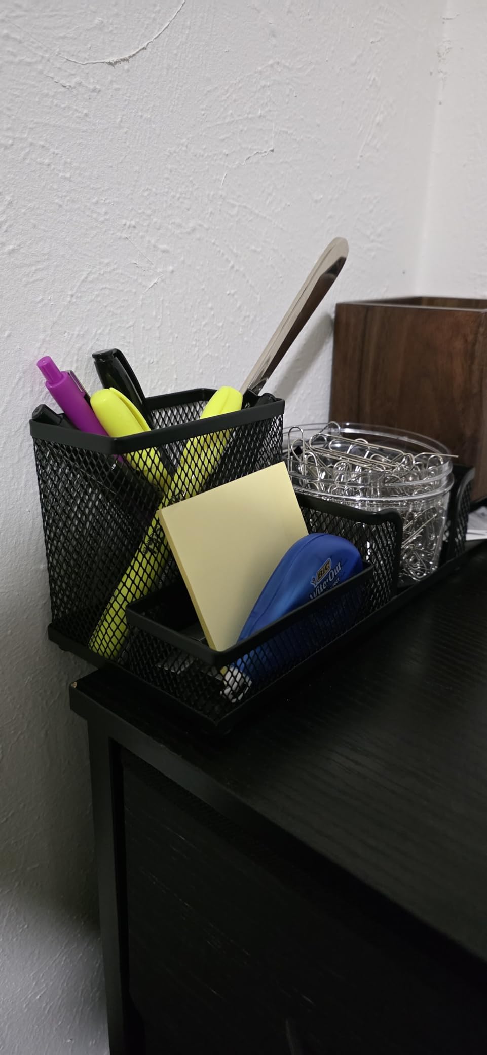 M&G Mesh Pen Holder Desk Organizers Pencil Holder for Desk Black, 3 Compartments Metal Office Supply Organizer with Sticky Notes Holder for School Home Office customer photo 2