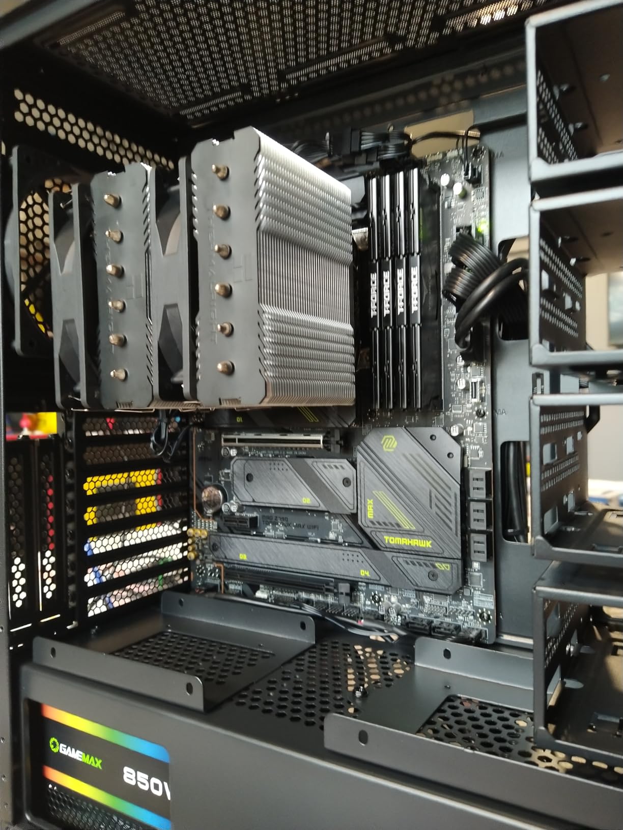 DARKROCK Classico Storage Master ATX NAS Computer Case with 4x120mm Fans customer photo 2