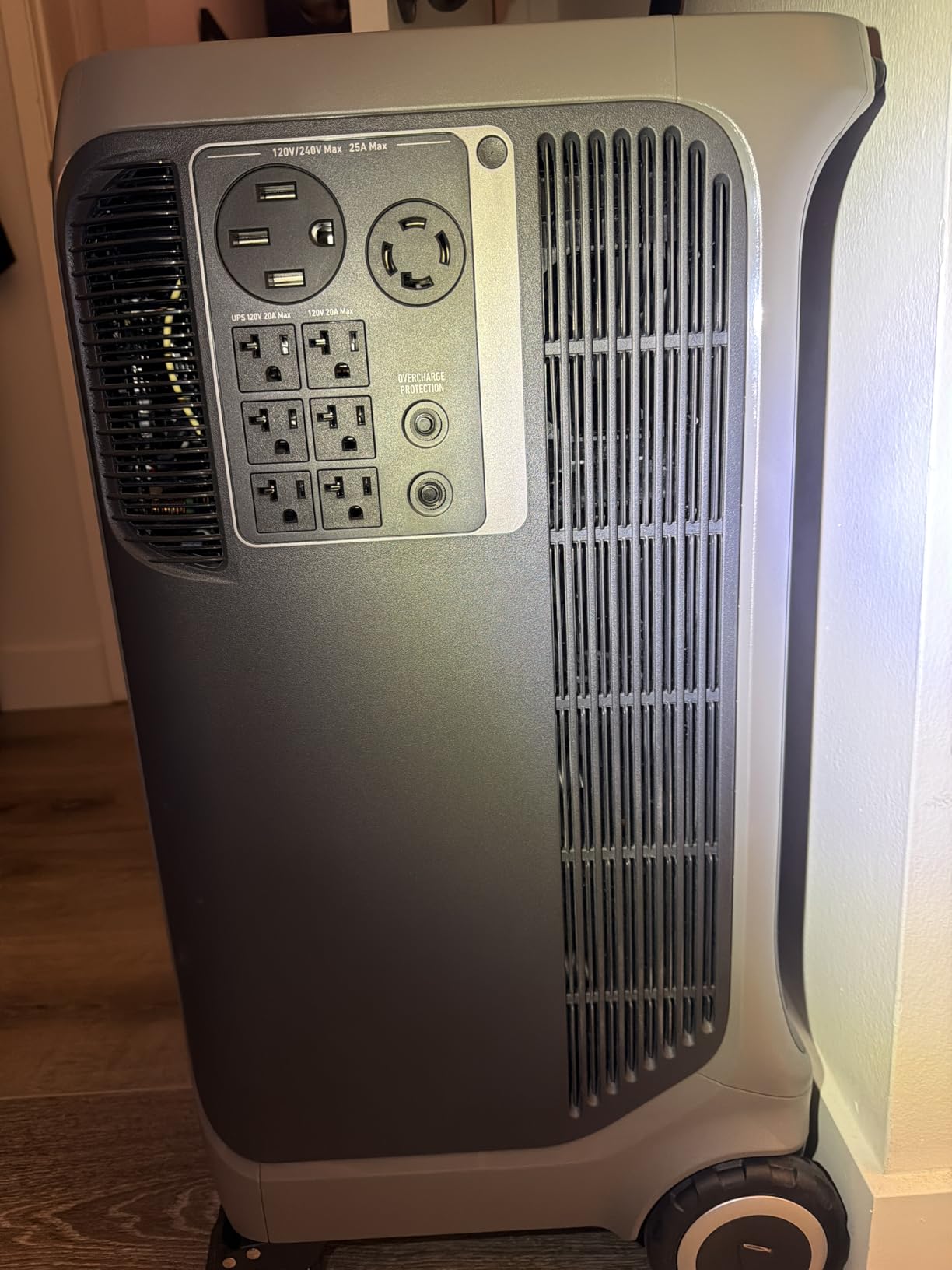 Anker SOLIX F3800 Portable Power Station and Transfer Kit, 3840Wh, 6000W customer photo 1