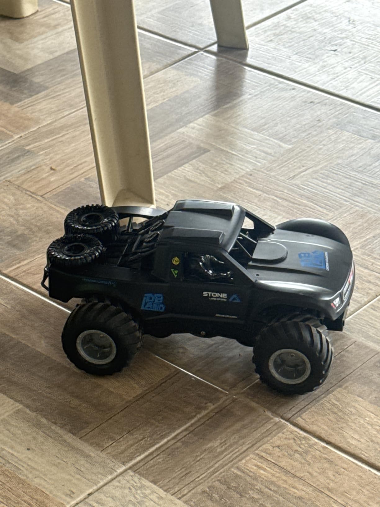 KB KAIBO 1:16 Amphibious Remote Control Car, Fully Submersible Remote Control Monster Truck for Kids, All Terrain 4WD RC Toy with 2 Batteries (60+ Min), 7.4V High Power, Durable Truck for Boys-Orange customer photo 1