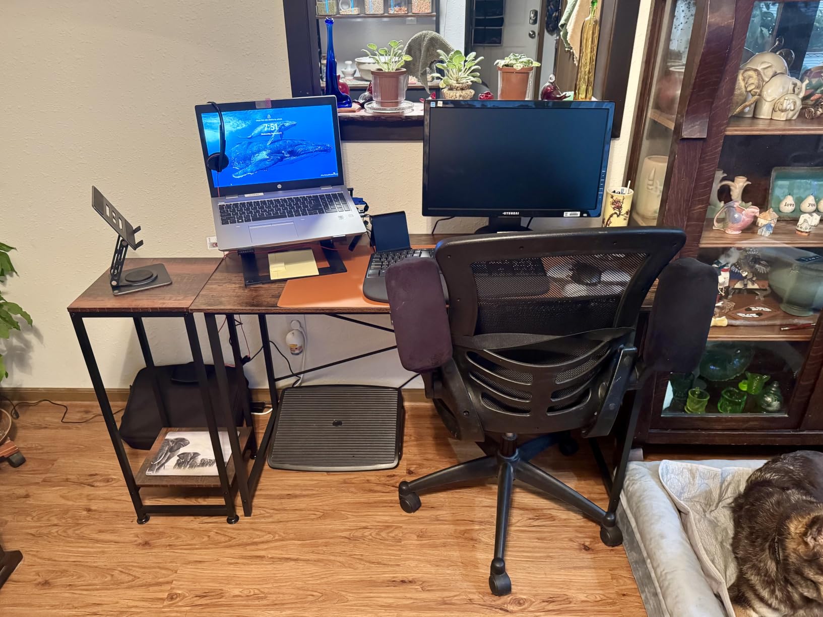 Sweetcrispy 40-Inch Small Computer Desk for Bedroom, Brown customer photo 1
