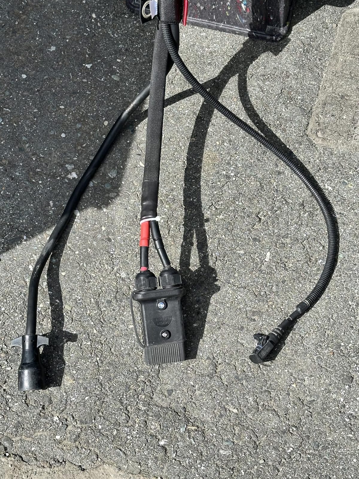 Victron Energy Orion-XS Smart DC to DC Charger (Bluetooth) 12/12V 50A 700W customer photo 2