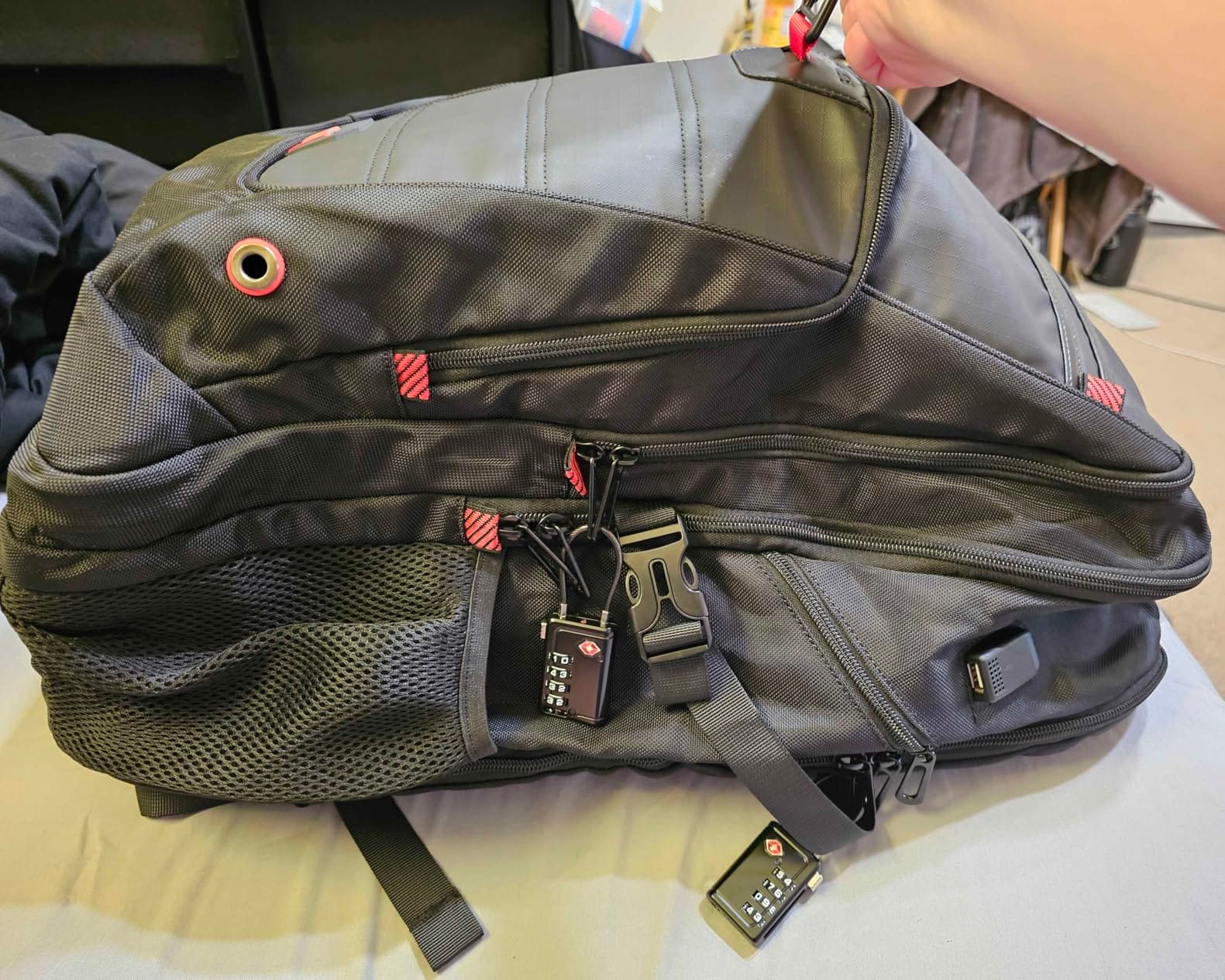 Z-MGKISS Extra Large Backpack for Men,Gaming Travel Bag Fit 18.4-19