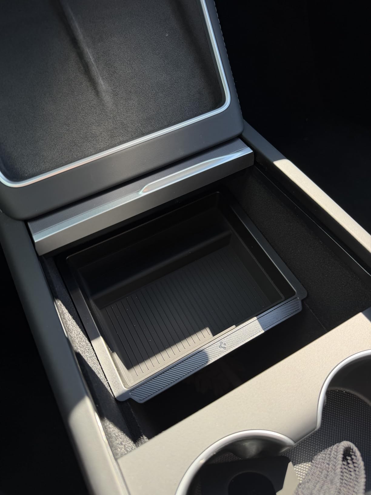 Spigen Console Organizer for Model Y Juniper/YL & 3 Highland [Sliding] customer photo 1