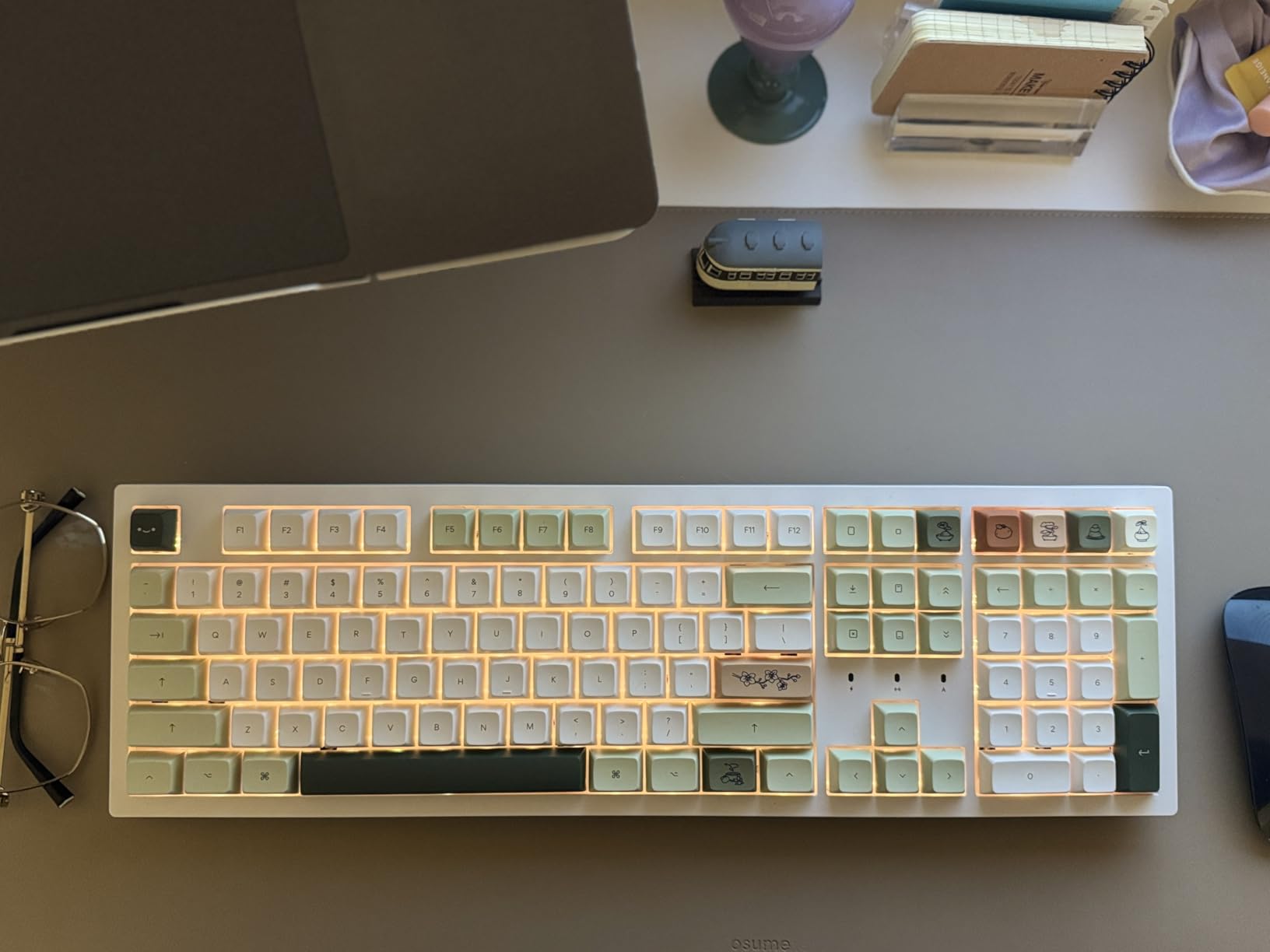 Keychron K10 Max QMK Wireless Custom Mechanical Full-Size Keyboard, 2.4 GHz & Bluetooth, Hot-swappable, Mac Windows Linux, Black customer photo 1