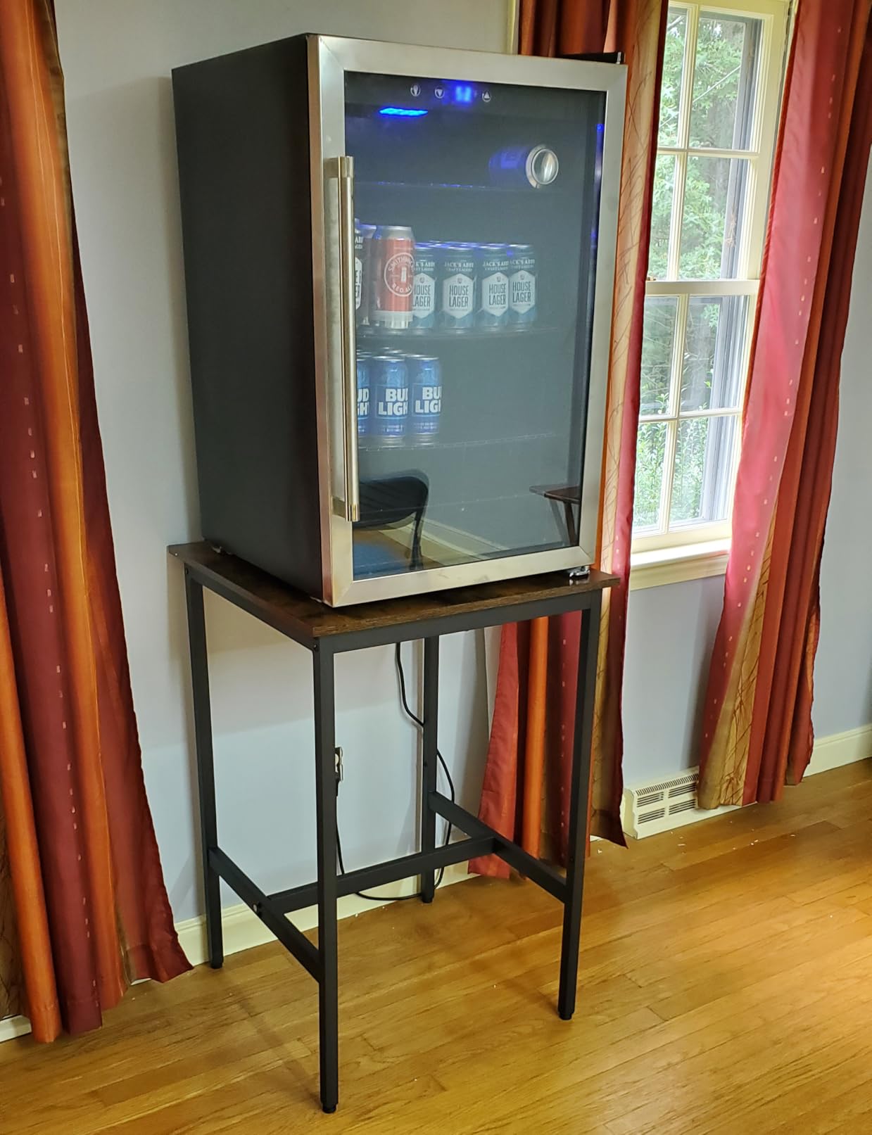 VASAGLE Bar Table, Kitchen Dining Table, High Top Pub Table, Bar Height Cocktail Table for Living Room Party, Sturdy Metal, 23.6 x 23.6 x 41.7 Inches for Narrow Spaces, Rustic Brown and Ink Black customer photo 1
