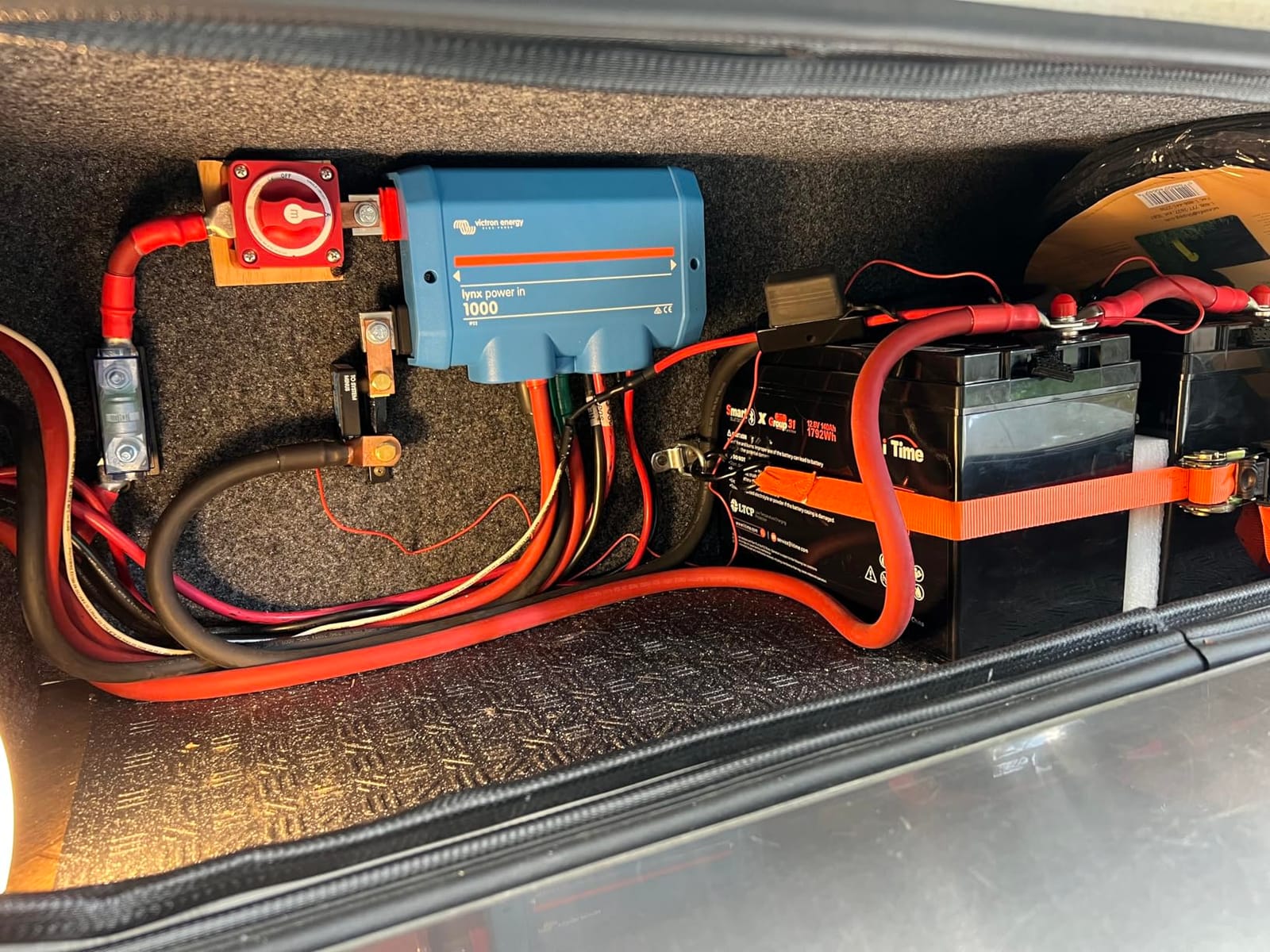 Litime 12v 100Ah RV Self-Heating LiFePO4 Lithium Battery for Marine, Camper customer photo 2
