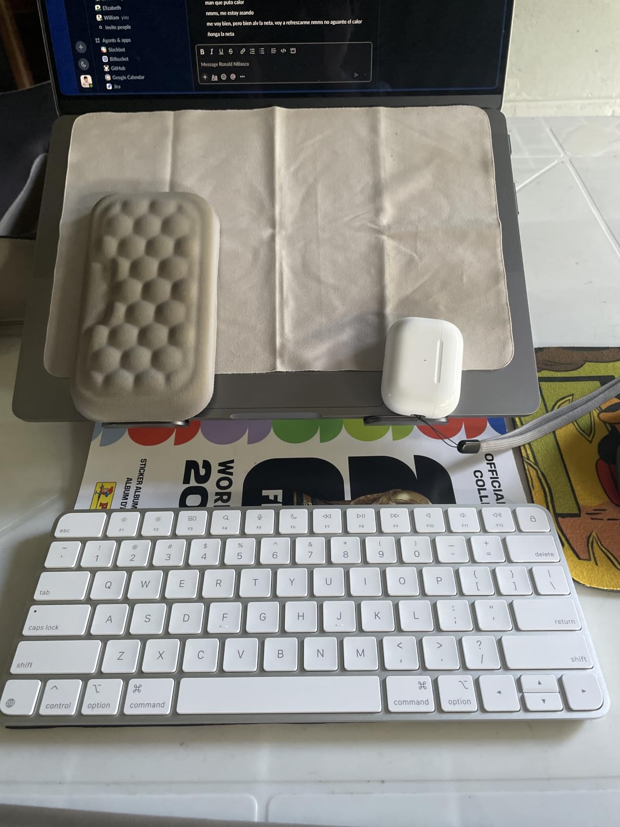 Apple Magic Keyboard - US English , Bluetooth customer photo 2