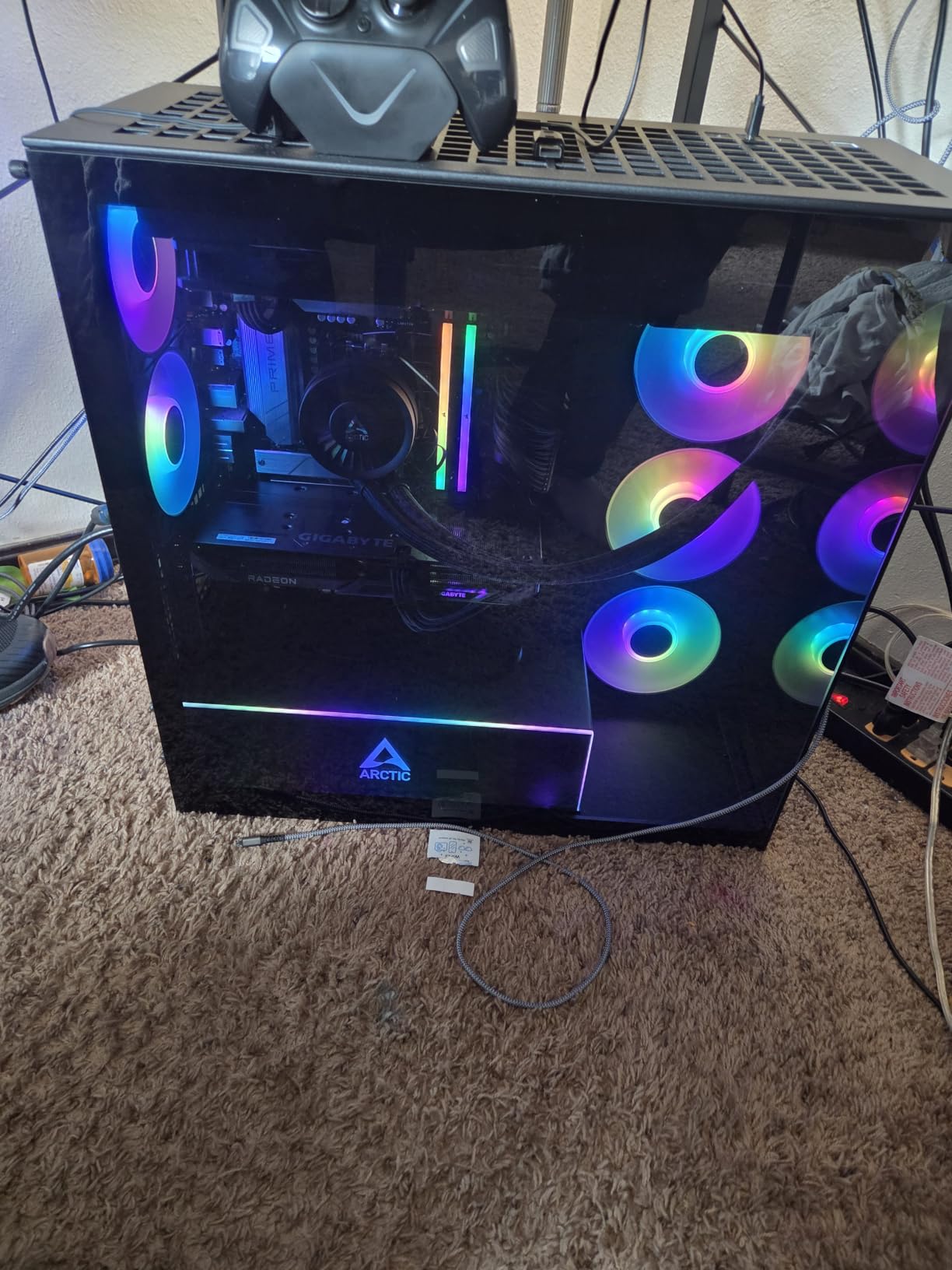 ARCTIC Xtender Black (Tinted Glass) Full Tower E-ATX PC Case, 2x420mm Radiator Support, 5 A-RGB Fans Pre-Mounted customer photo 2