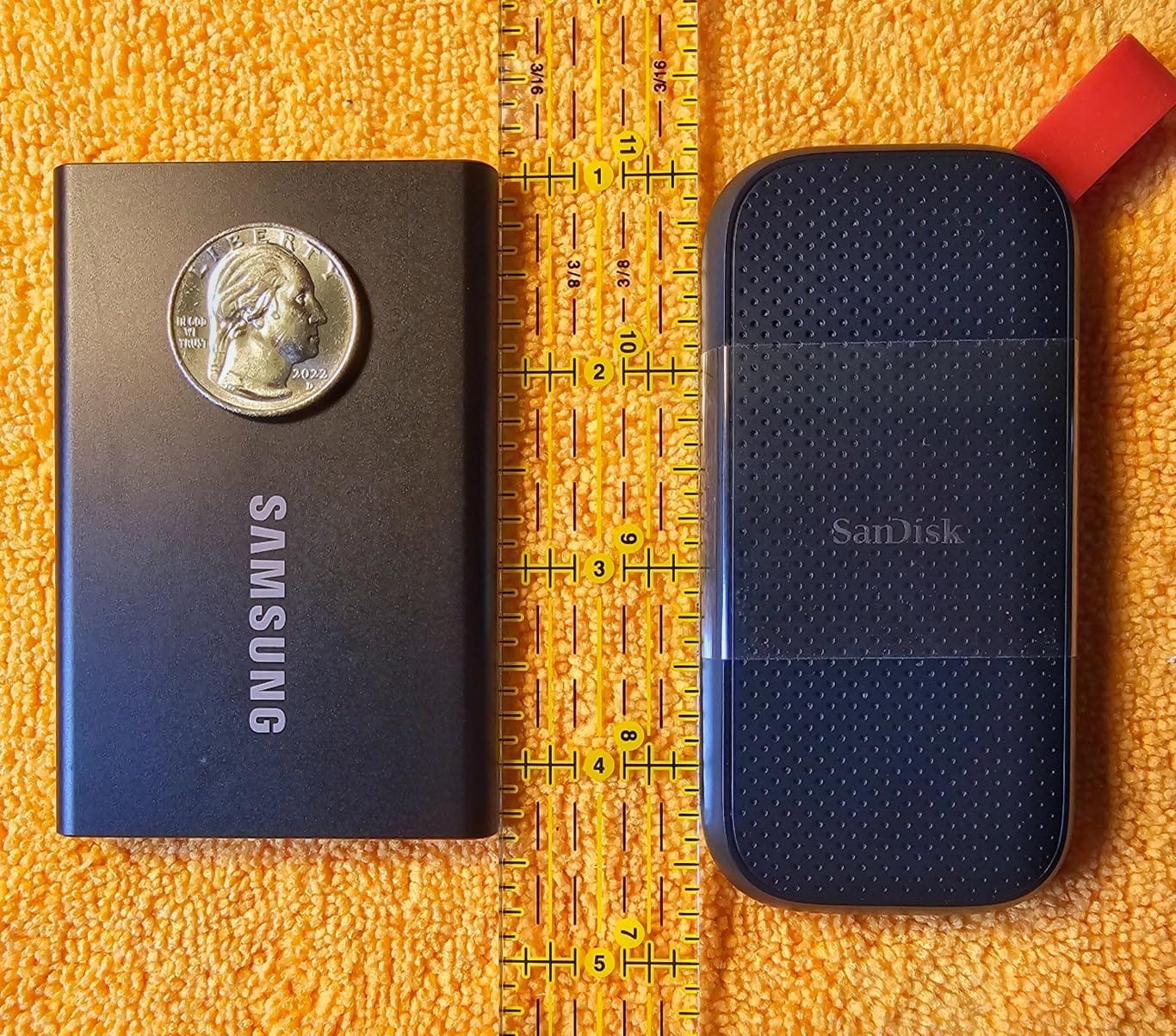 Sandisk 1TB Portable SSD, Up to 800MB/s Read Speeds, Fortnite Peely Edition customer photo 1