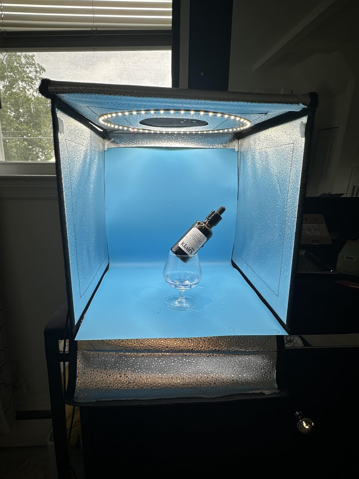 Photo Light Box, Portable 12/16/20/24/32 Inch Photo Studio LightBox, Shooting Tent Kit with 189 Light Beads and 6 Color Backdrops. Lightbox with 3 Stepless Dimming Light Boards for Product Photography customer photo 1