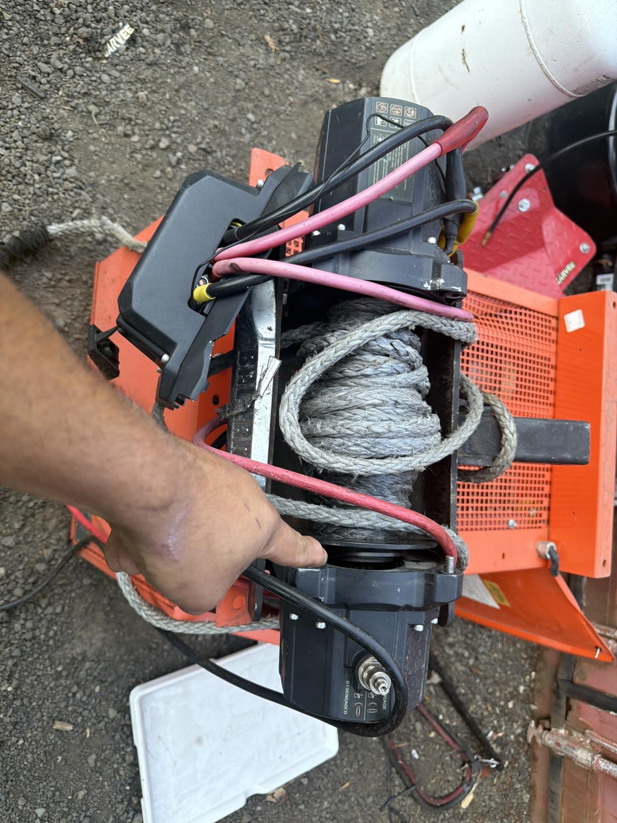 12,000 lb Recovery Winch with 1/2” Synthetic Rope,Black customer photo 1