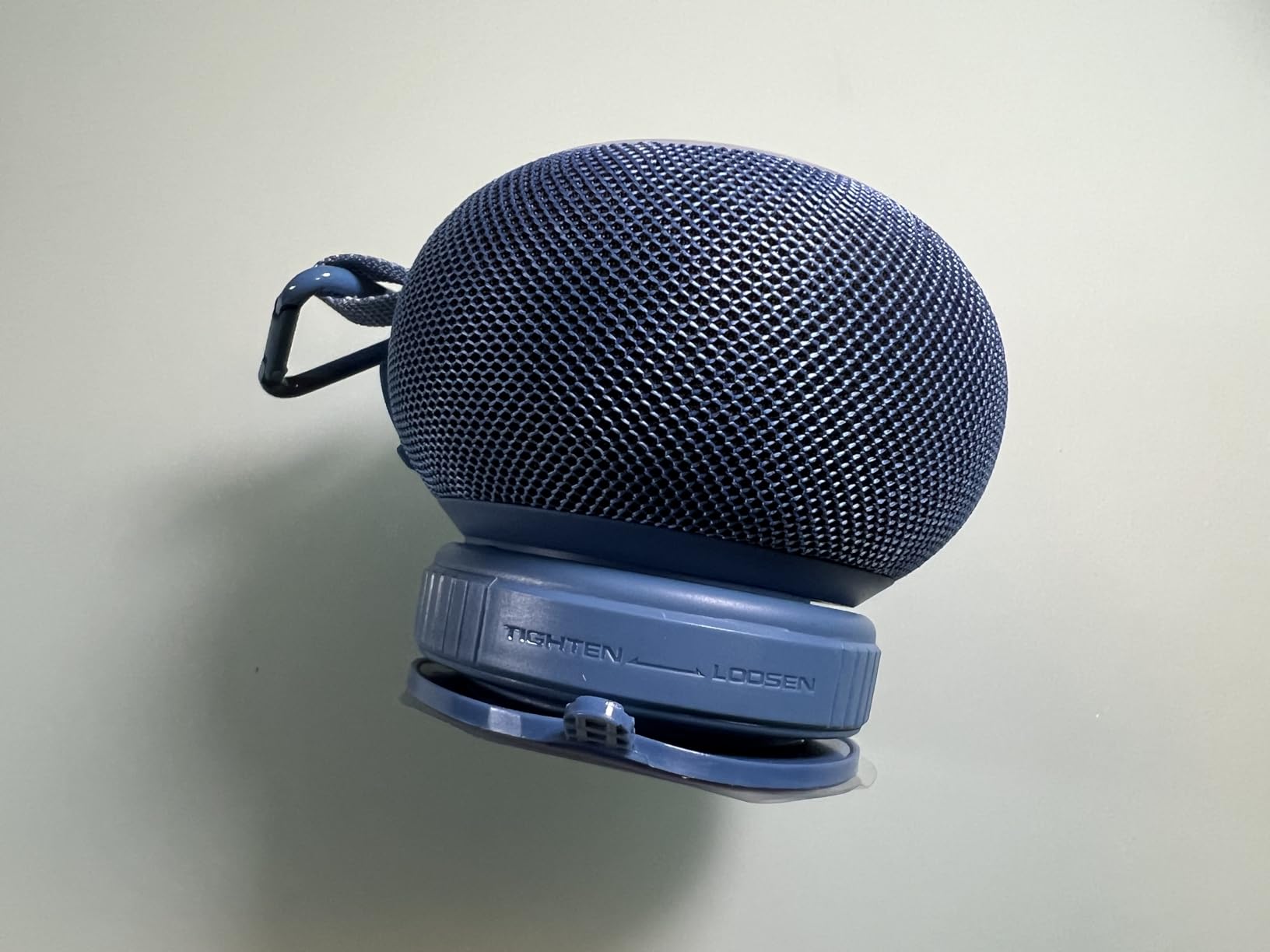 Bluetooth Shower Speaker IPX7 Waterproof: Removable Suction Cup, Black customer photo 2