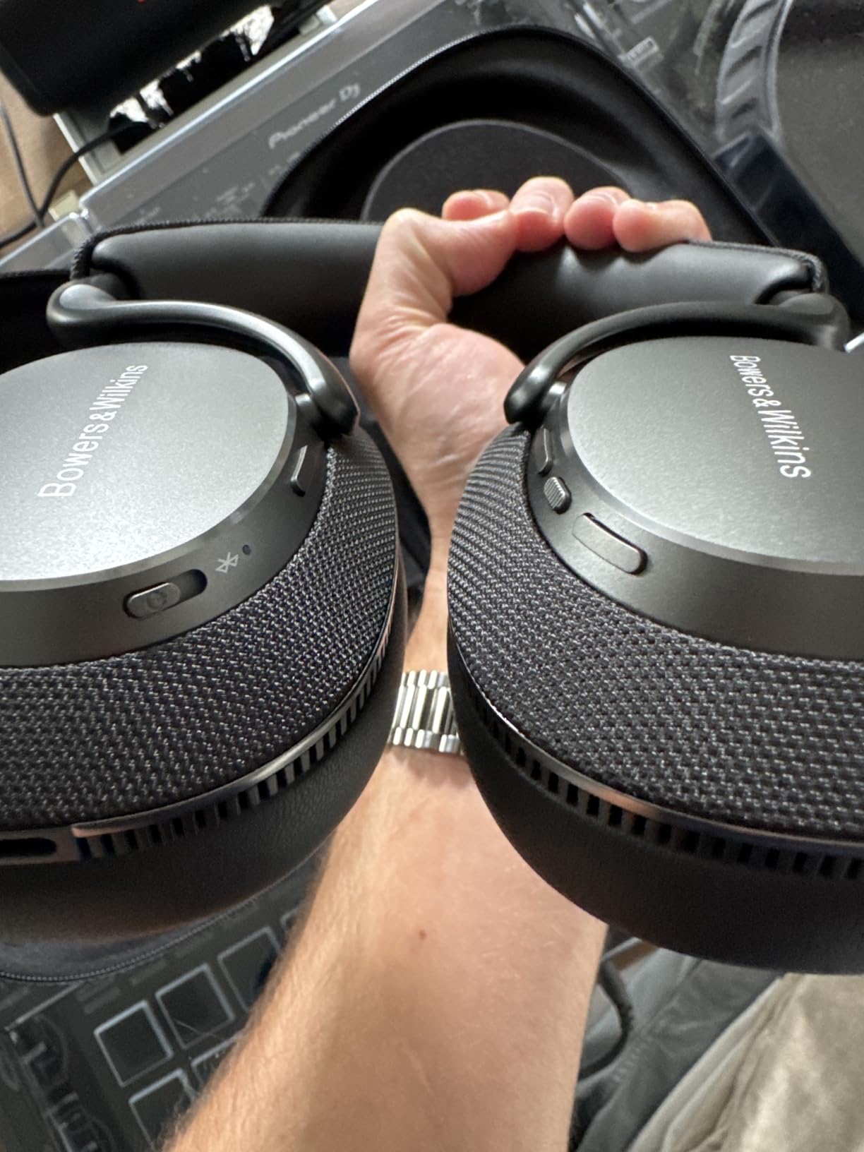 Bowers & Wilkins Px7 S3 Wireless Over-Ear Headphones, Anthracite Black customer photo 1