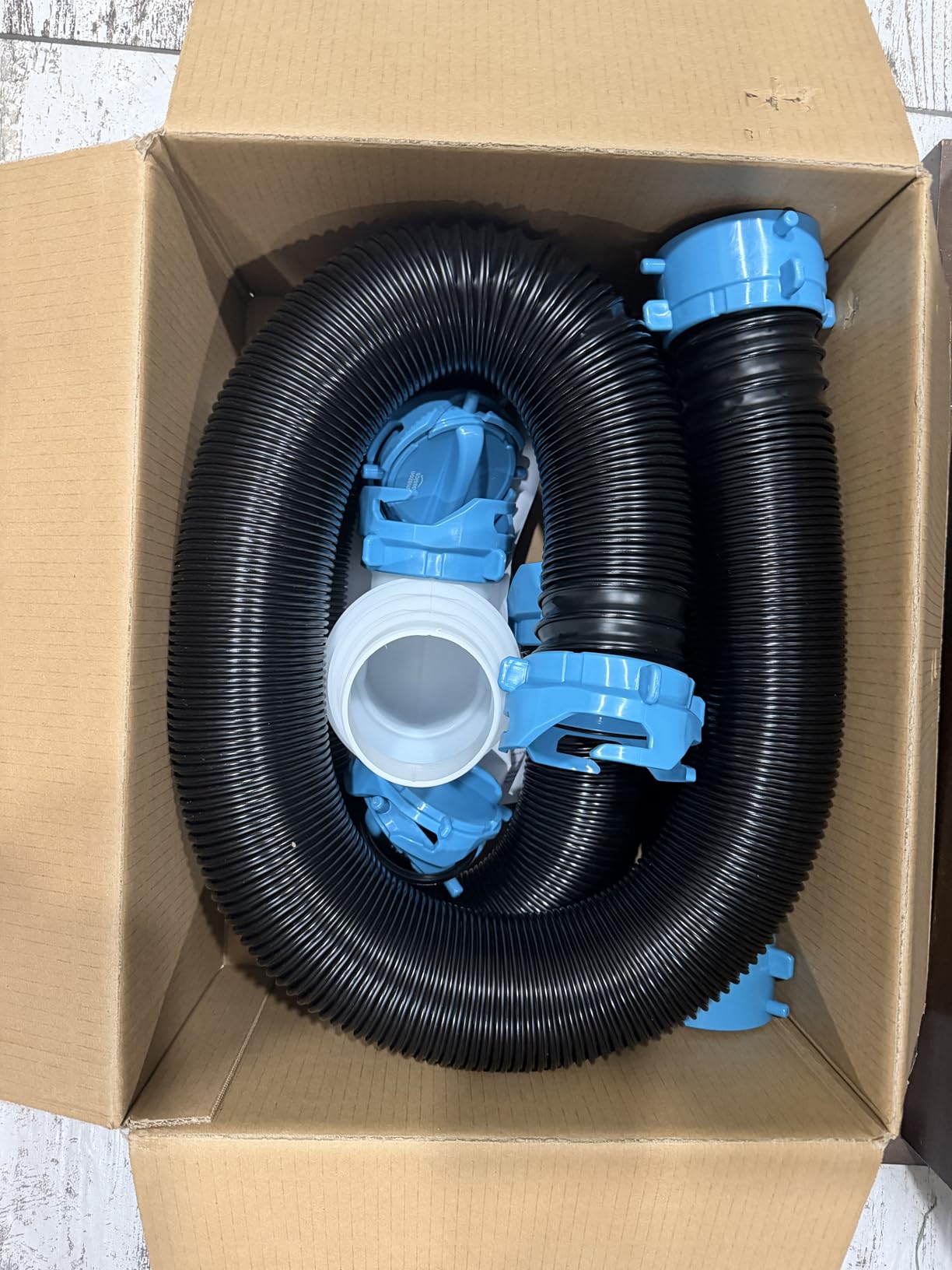 Amazon Basics RV Sewer Hose Kit, 20 ft, Black customer photo 2