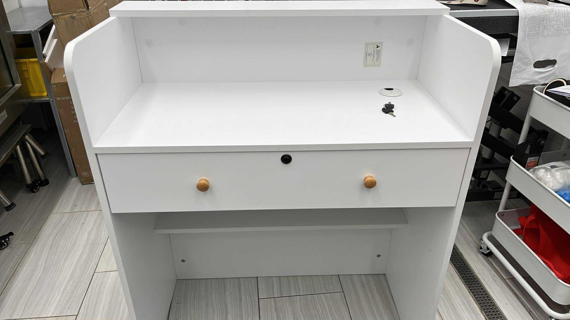 OmySalon Reception Desk with Counter, Small Front Checkout Desk w/Lockable Drawer, Wooden Modern Reception Table for Salon Lobby Office Home (Original Wood, 24) customer photo 2