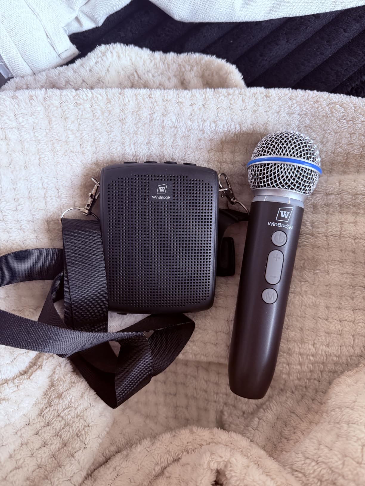 WinBridge Wireless Voice Amplifier with Microphone for Teachers, Tour Guides | WB009 customer photo 2