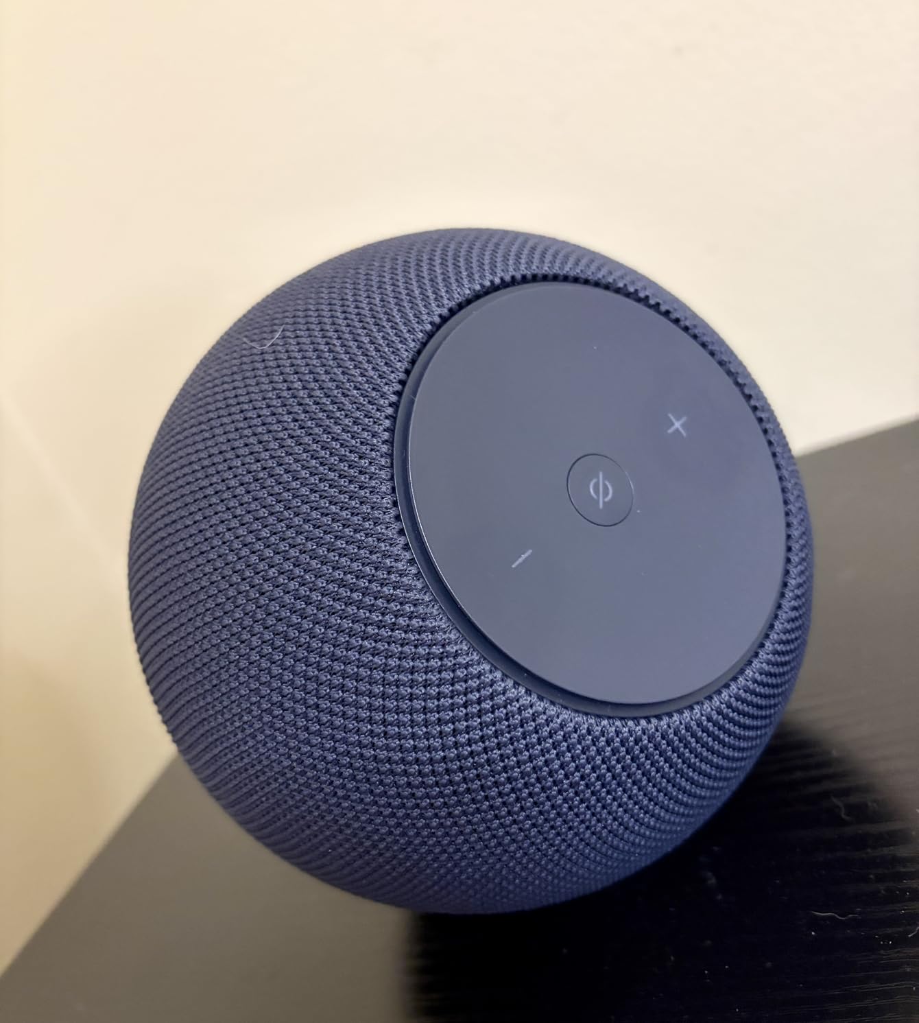 Echo Studio (newest model), Immersive spatial audio and Dolby Atmos, Designed for Alexa+, Glacier White customer photo 2