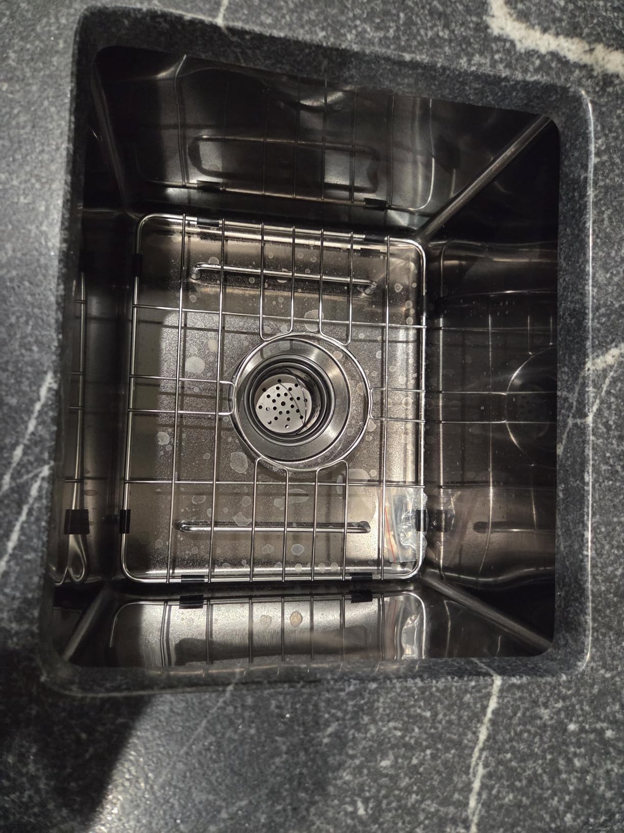 VAPSINT 22x18 Inch Drop In Kitchen Sink, 22 Inch 16 Gauge T304 Stainless Steel Topmount Small Kitchen Bar Sink, Handmade Single Bowl Outdoor RV Laundry Utility Prep Sink with Basket Strainer customer photo 2