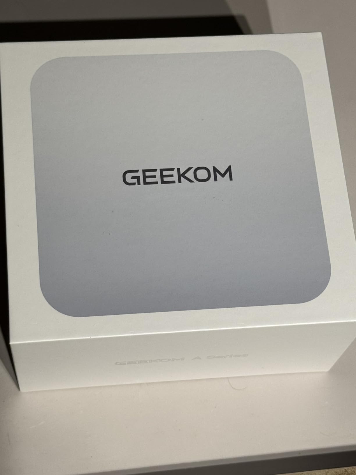 GEEKOM A9 Max Top AI Mini PC,AMD Ryzen AI9 HX470(86 Tops)|32GB DDR5+2TB SSD customer photo 2