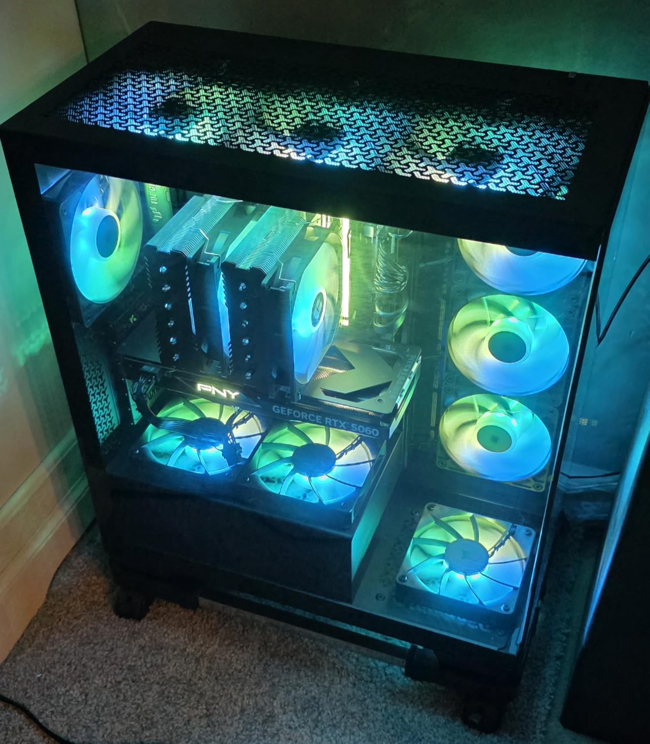 CORSAIR 3500X RS ARGB Panoramic Mid-Tower PC Case – Black customer photo 1