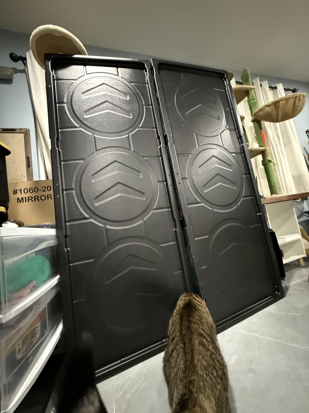 LECARDIO Heavy Duty Slide-Out Truck Bed Cargo Tray,Pull-Out Storage Organizer for Pickup Trucks,Fits 5'5