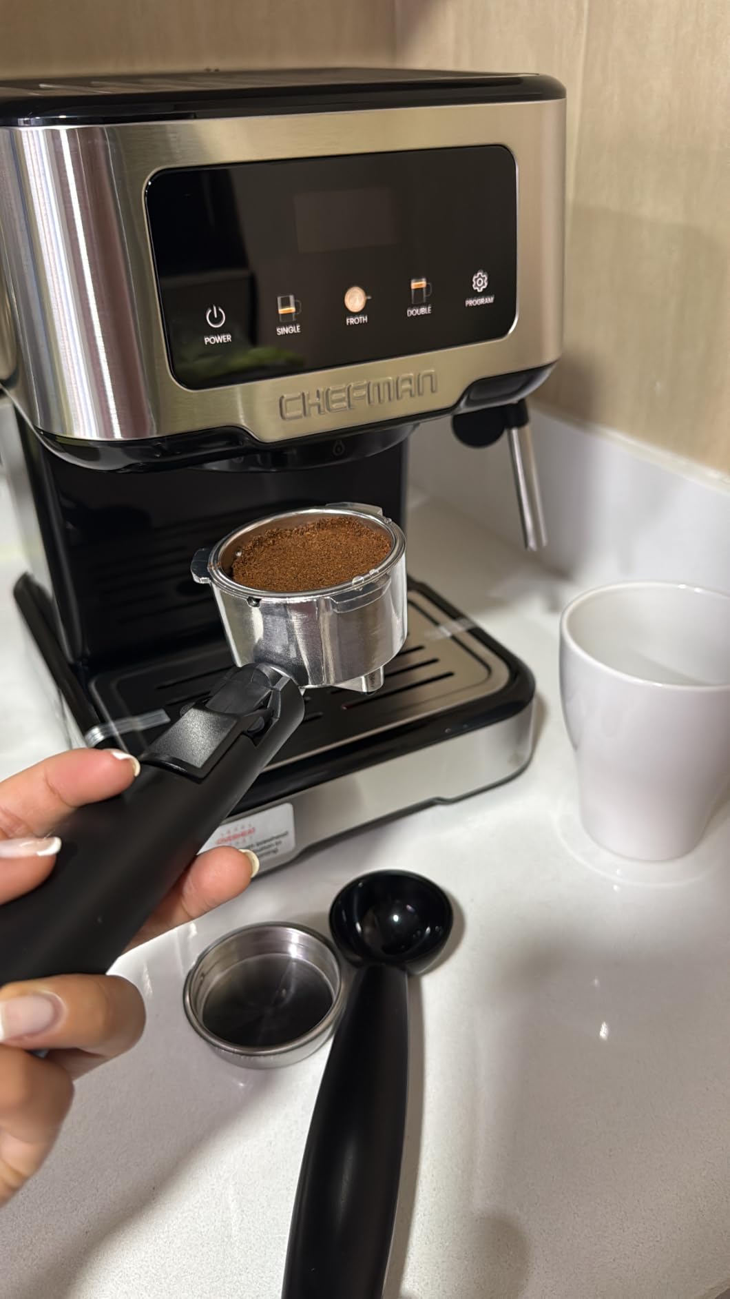 Chefman Crema Supreme 15 Bar Espresso Machine with Milk Frother, Barista Steam Wand, Professional Coffee Maker with Coffee Grinder, 30 Grind Settings, 3L Removable Water Tank - Stainless Steel customer photo 1