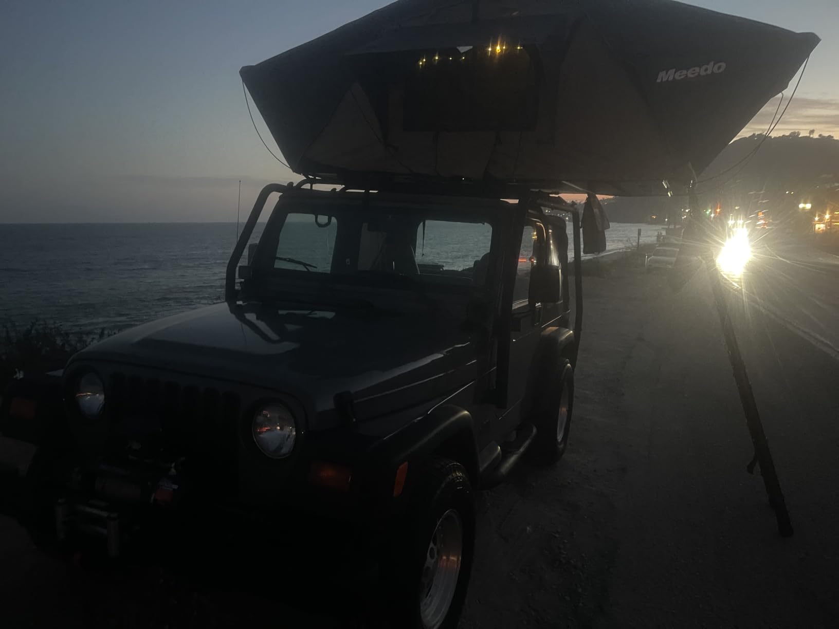 Meedo Apolle A86 M, Soft Shell Rooftop Tent, Fits 2 People, Made with Waterproof Material and a Rainfly-Fold Design, Clamshell Army Green Roof top Tent for Overlanding Hunting, Ladder Included customer photo 2