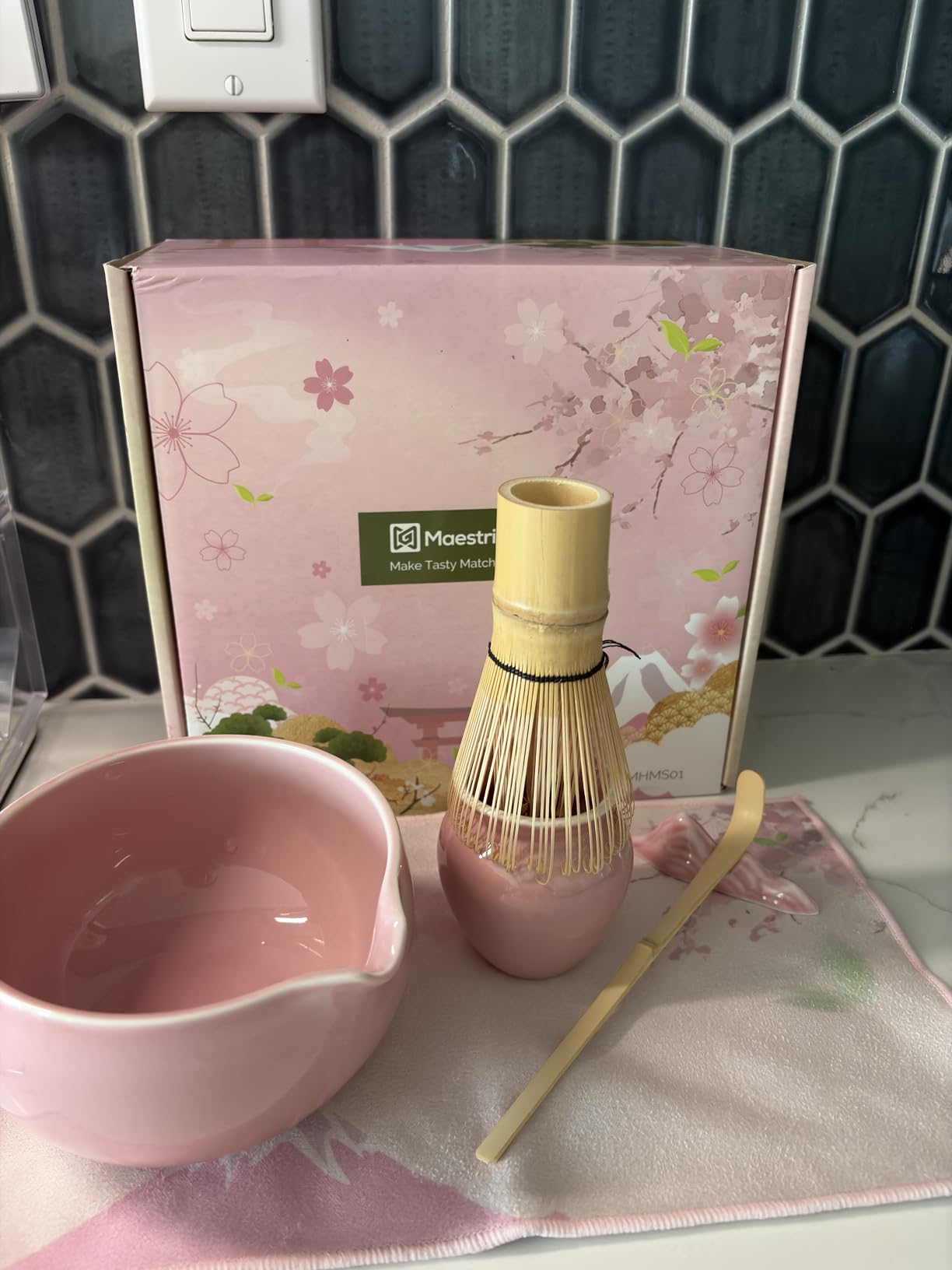 Maestri House Matcha Whisk Set, 7-Piece Kit with Spouted Ceramic Bowl | Includes a 76-Prong Bamboo Whisk, Holder, Scoop, Sifter, Tea Cloth and Beginner Guide for Matcha Lattes or Tea Ceremonies customer photo 1