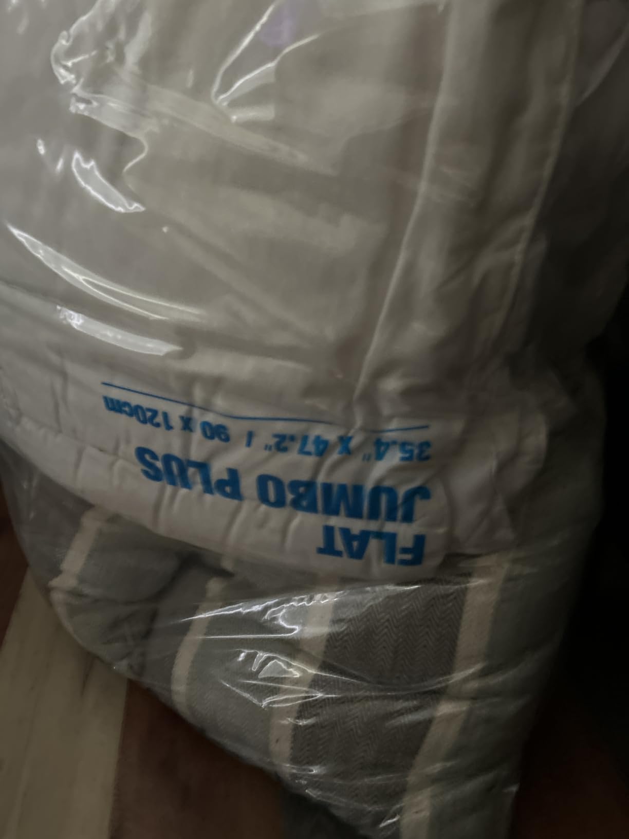 12 Jumbo Vacuum Storage Bags for Bedding, Vacuum Seal Bags for Clothing | Extra Large XL, Airtight Triple Seal, Save 80% Space, Hand Pump, Work with Vacuum, Double Zip, Reusable, Easy to Use customer photo 2