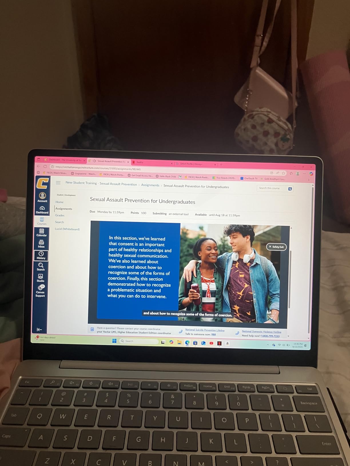 Microsoft Surface Laptop Go 2 12.4