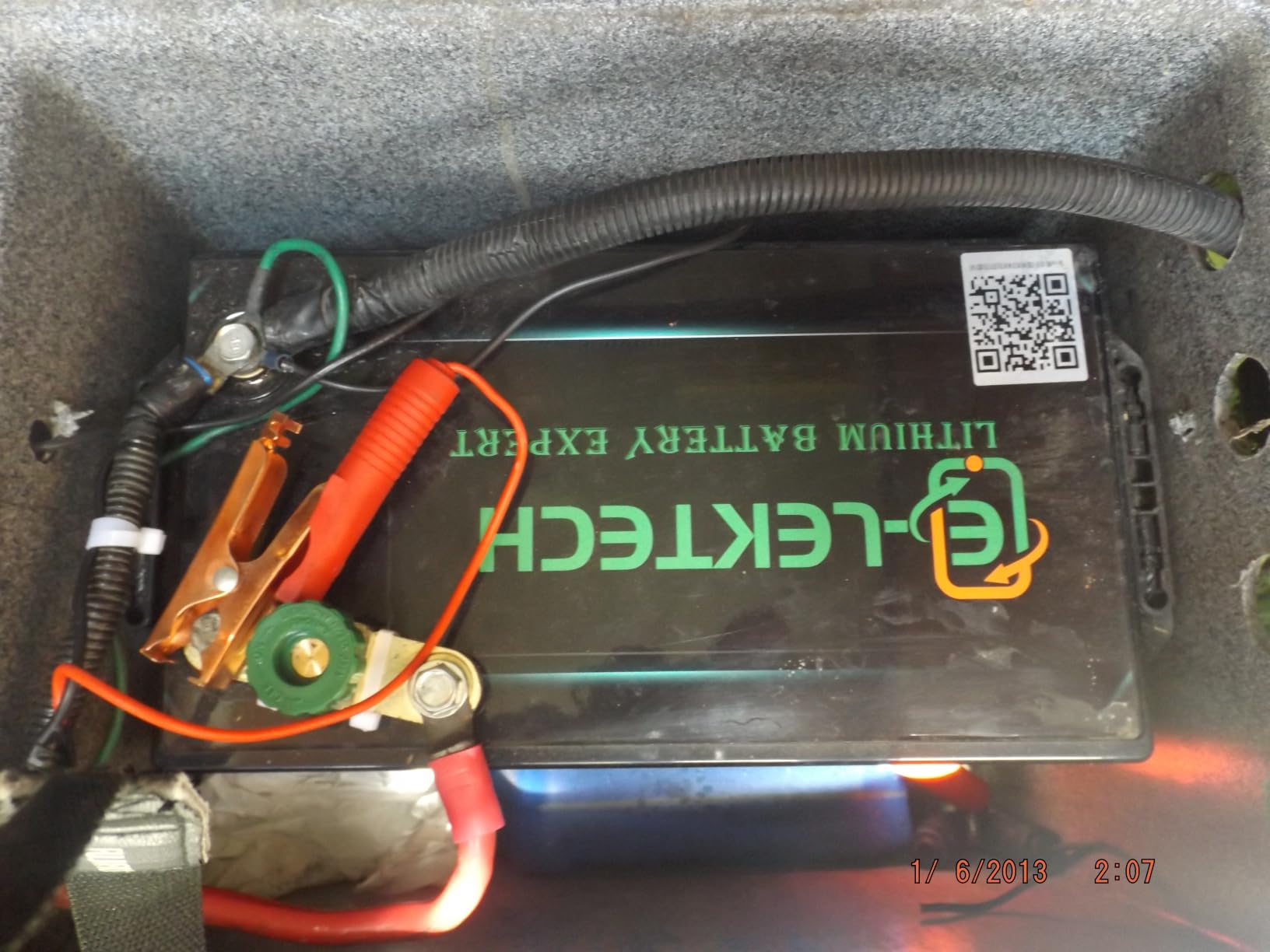 30A MPPT Solar Charge Controller with Auto Parameter LCD Display customer photo 1