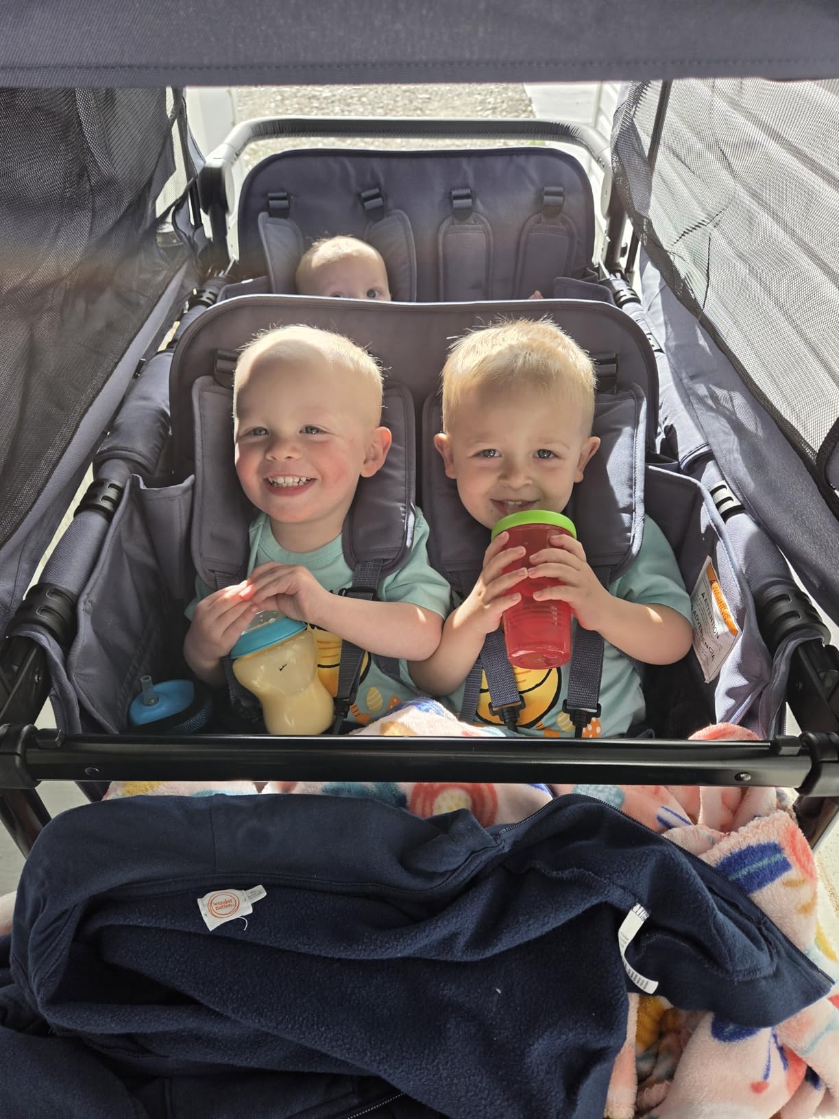 Keenz MOOV 4-Passenger All-Terrain Stroller Wagon with Reclining Seats, Built-in Cooler, Push/Pull Handle, Rubber Wheels, and Activity Tray - Foldable Wagon for Four Kids, Mocha customer photo 2