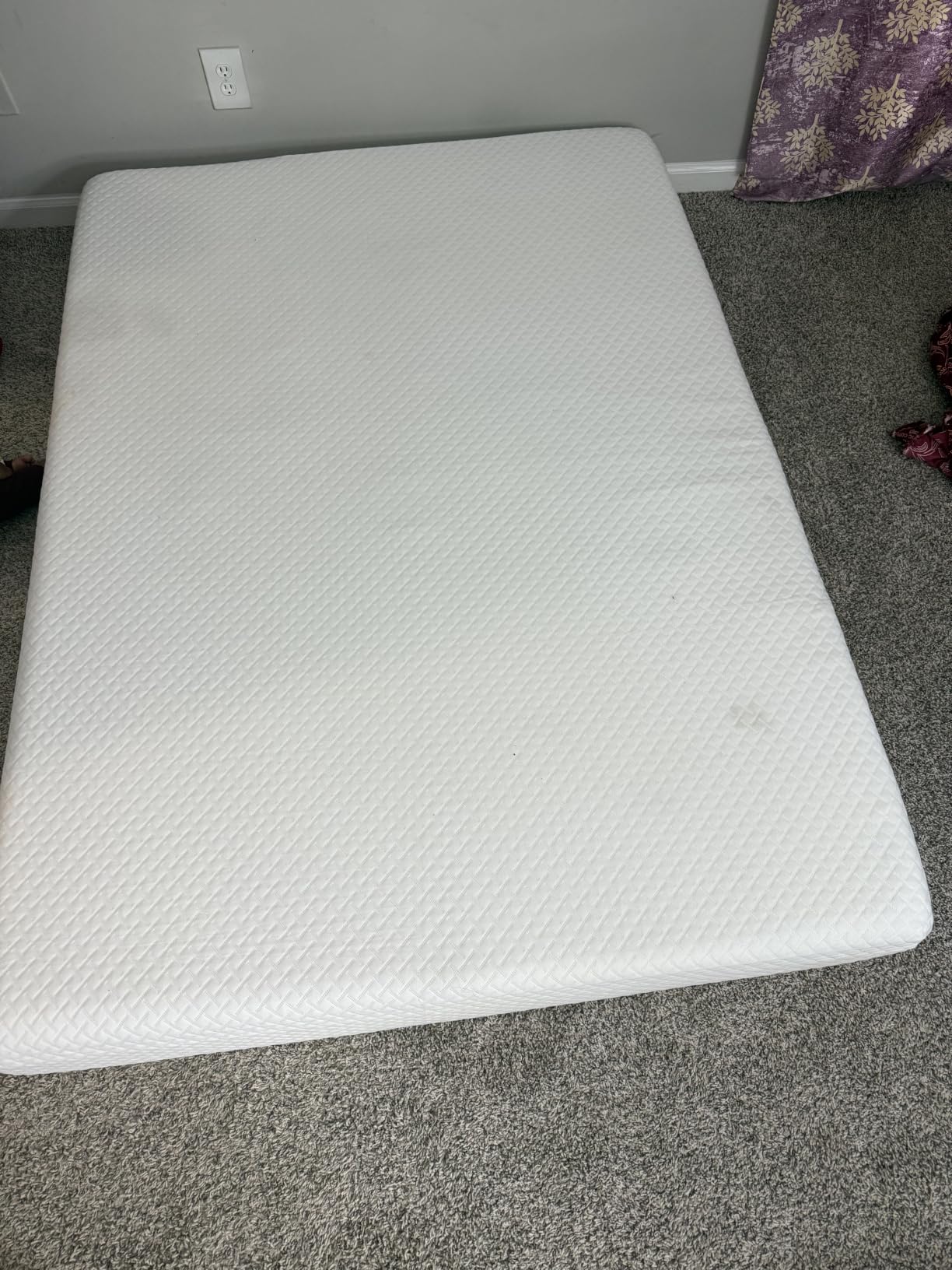 EGOHOME 14 Inch Queen Mattress, Memory Foam Mattress in a Box with Cooling Green Tea Gel, Relieve Pressure with Medium Firm Support, CertiPUR-US Certified, 80''L x 60''W, White customer photo 1