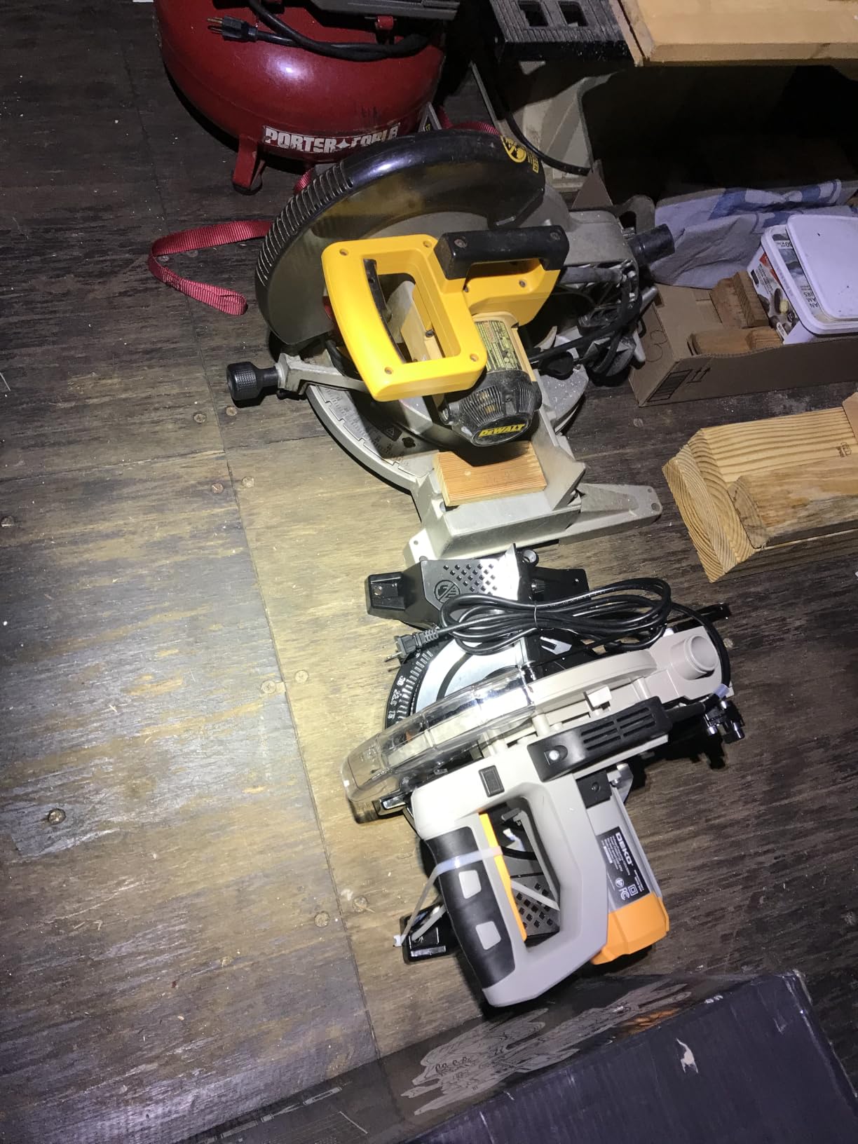 DEKOPRO 10-Inch Compound Miter Saw, 13-Amp Single Bevel Power Miter Saw with Precision Miter Angles, 5,000 RPM, 0-45° Bevel Cut, 40-Tooth Blade, Lightweight Chop Saw for Wood, Plastic, Laminates customer photo 2