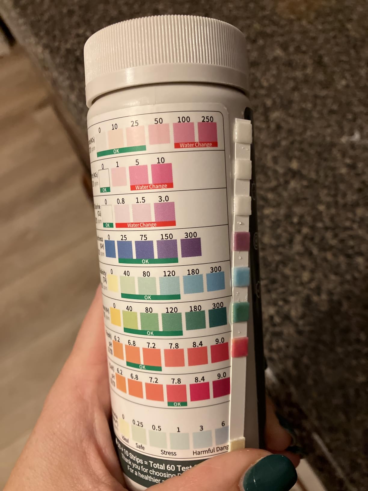 Palinoia 8-in-1 Aquarium Water Test Strips, 60 Count customer photo 2