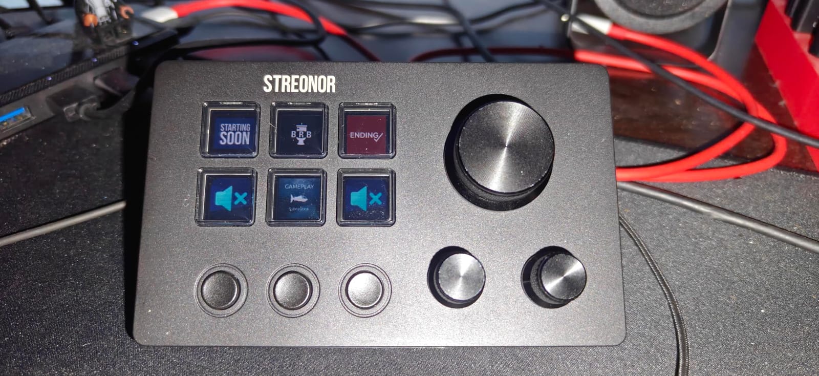 Streonor S6 Mini Stream Controller, 6-Key LCD Control Deck, Black customer photo 2