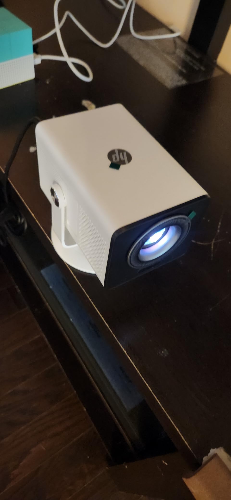 HP Projector with Apps, FHD 4K Supported, USB-C Power Bank Compatible MC425 customer photo 2