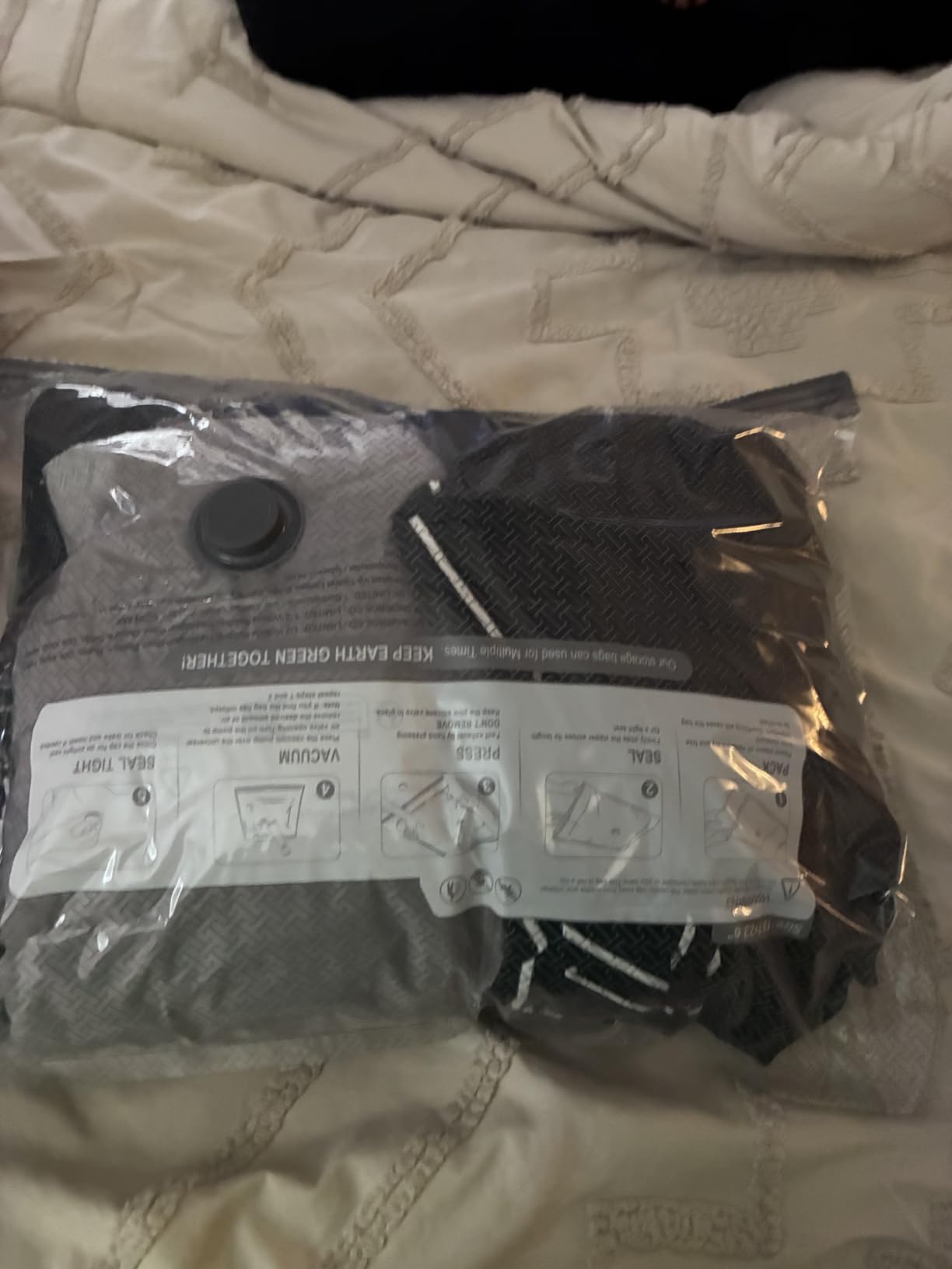 Vacuum Storage Bags with Pump, Space Saver Travel Vacuum Storage Bags for Clothes, Reusable Tear-Proof Compression Packing Cubes for Heavy Clothes/Bedding/Luggage/Moving, 15 Combo Size customer photo 2