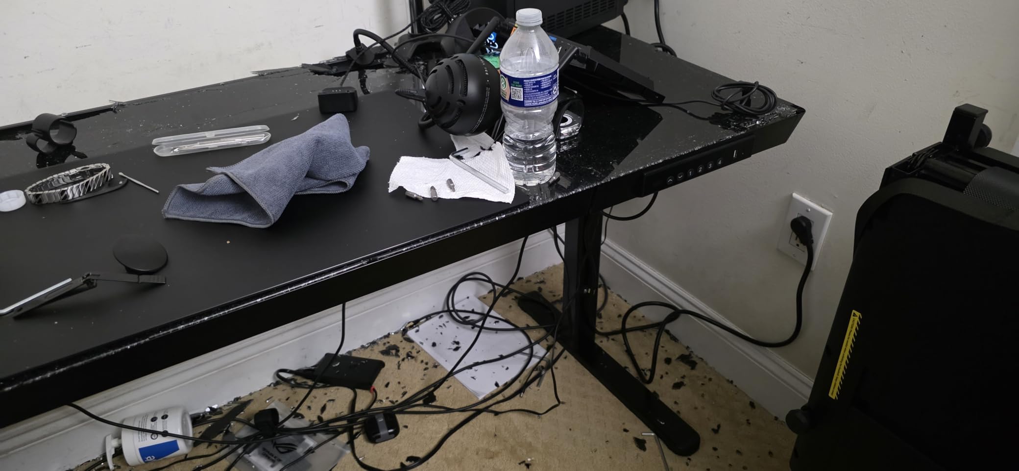 YDN Glass Standing Desk with Drawers, 32 Inch, White customer photo 2
