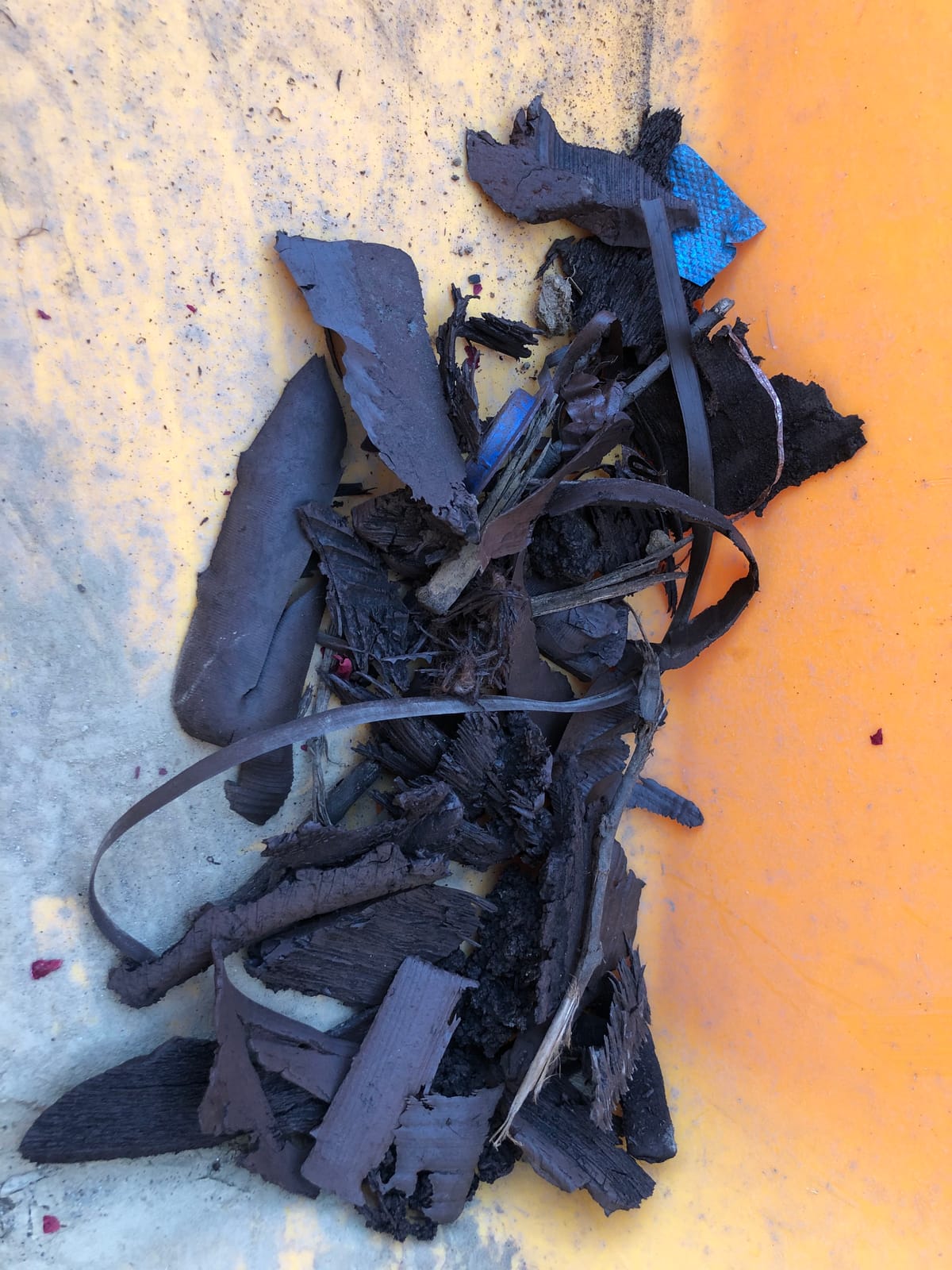 Rubberific Rubber Mulch Bagged Brown customer photo 2