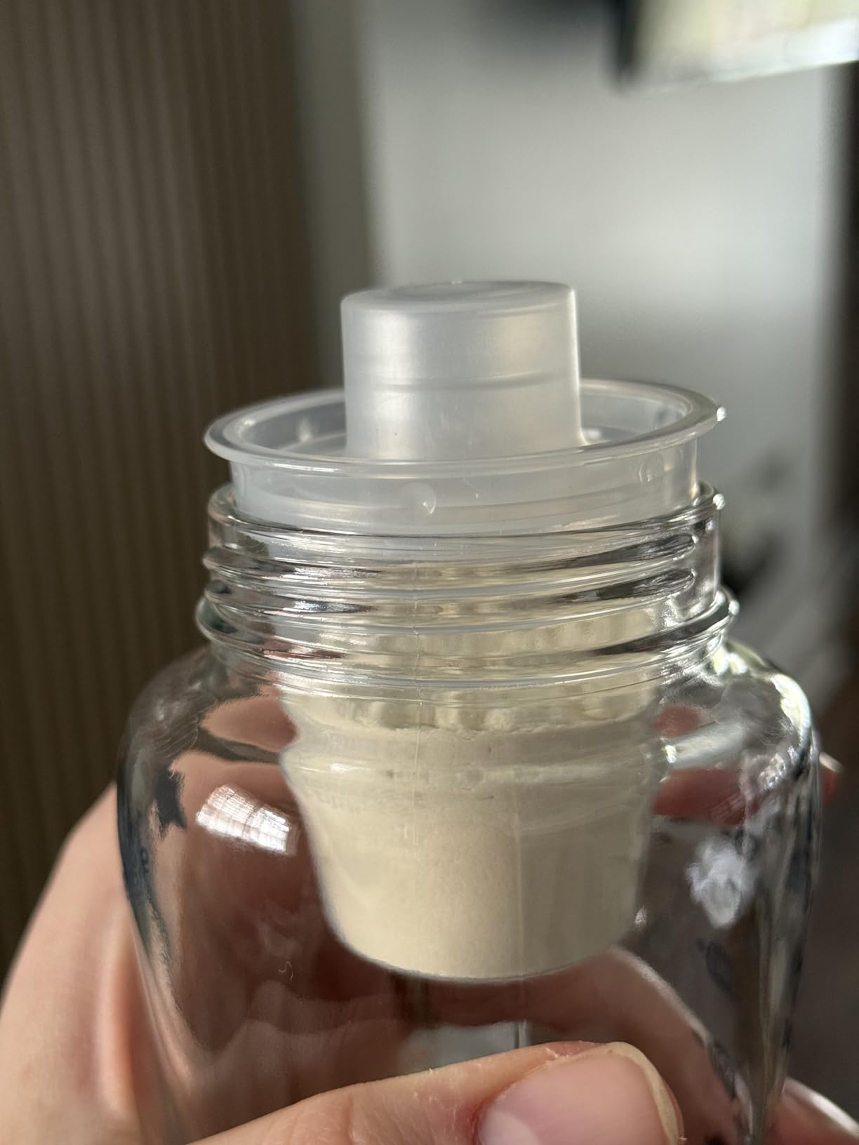 Tommee Tippee Milk Powder Dispensers, Pack of 6, Baby Formula Powder Containers, Ideal for Feeding while Travelling, Fits 8 Scoops per Pot customer photo 1