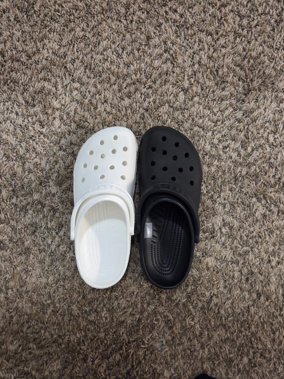 Crocs Unisex-Adult Classic Clog, Clogs for Women and Men customer photo 1